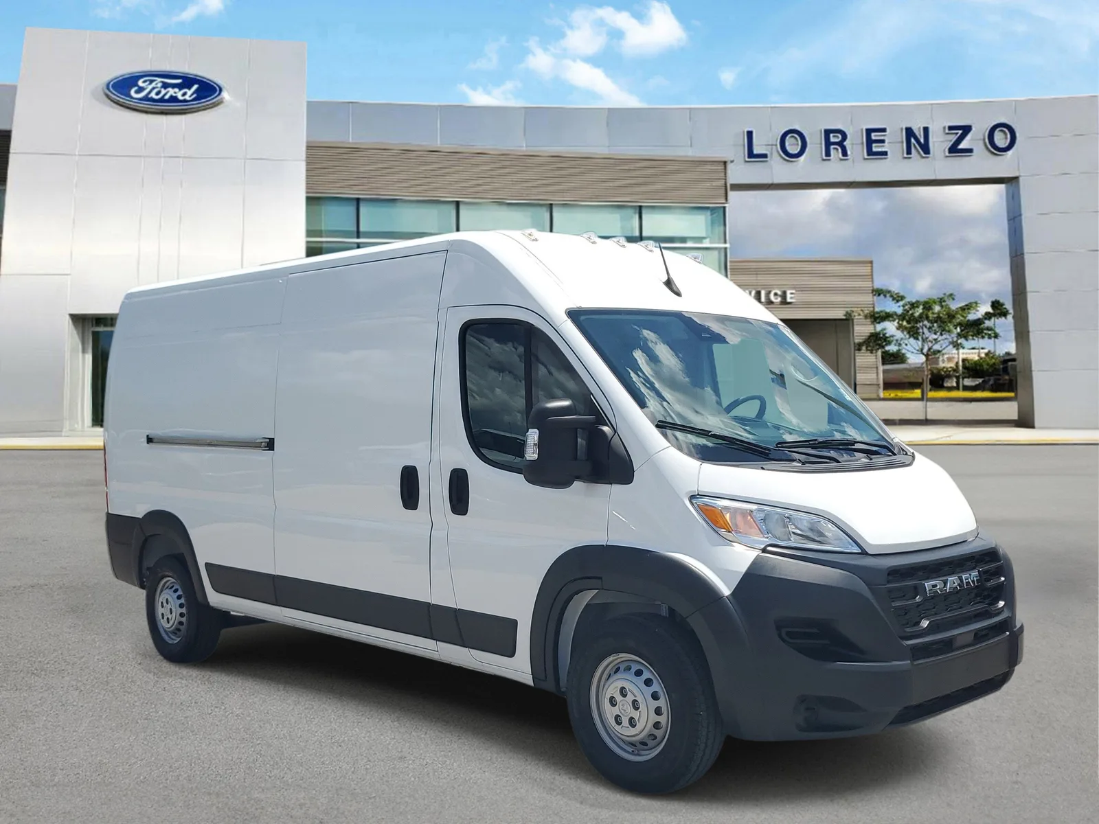 2025 RAM ProMaster Cargo Van Tradesman photo 3