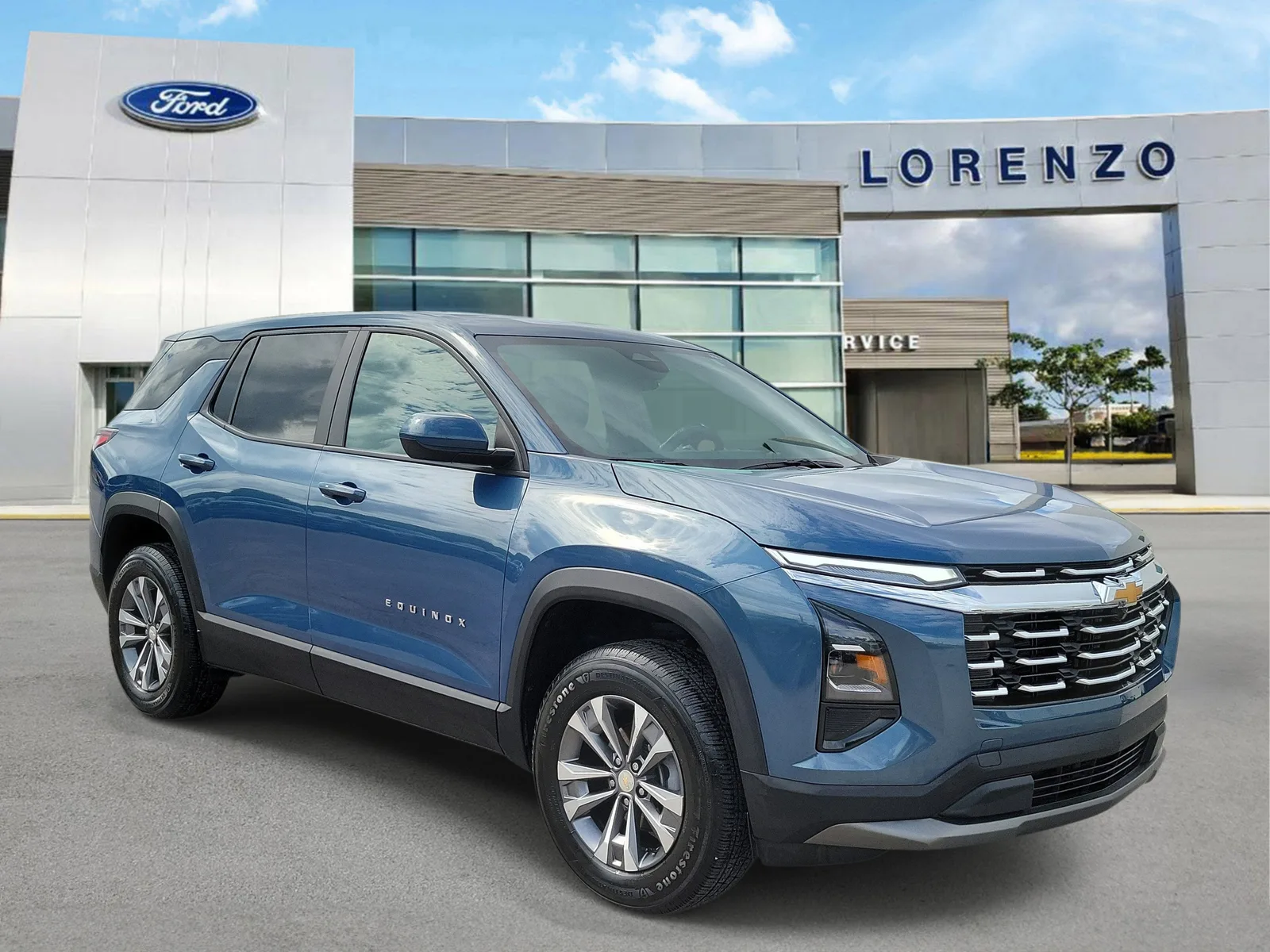 2026 Chevrolet Equinox FWD LT photo 3
