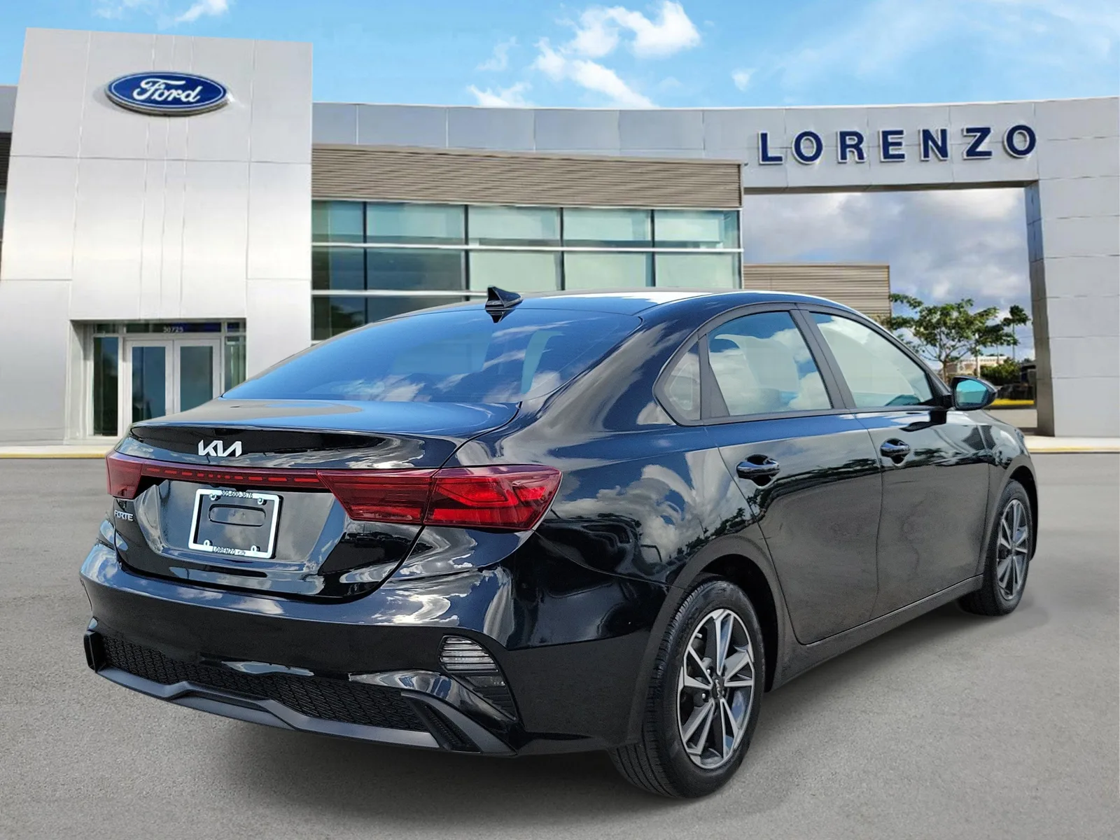 2023 Kia Forte LXS photo 5