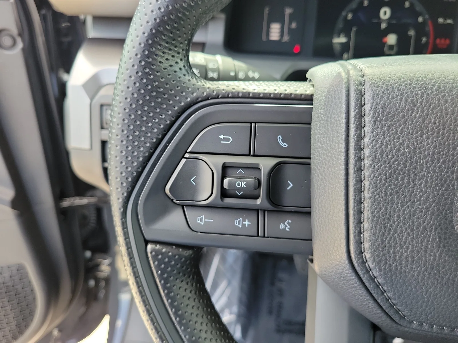 2025 Toyota Tacoma 2WD SR5 photo 20
