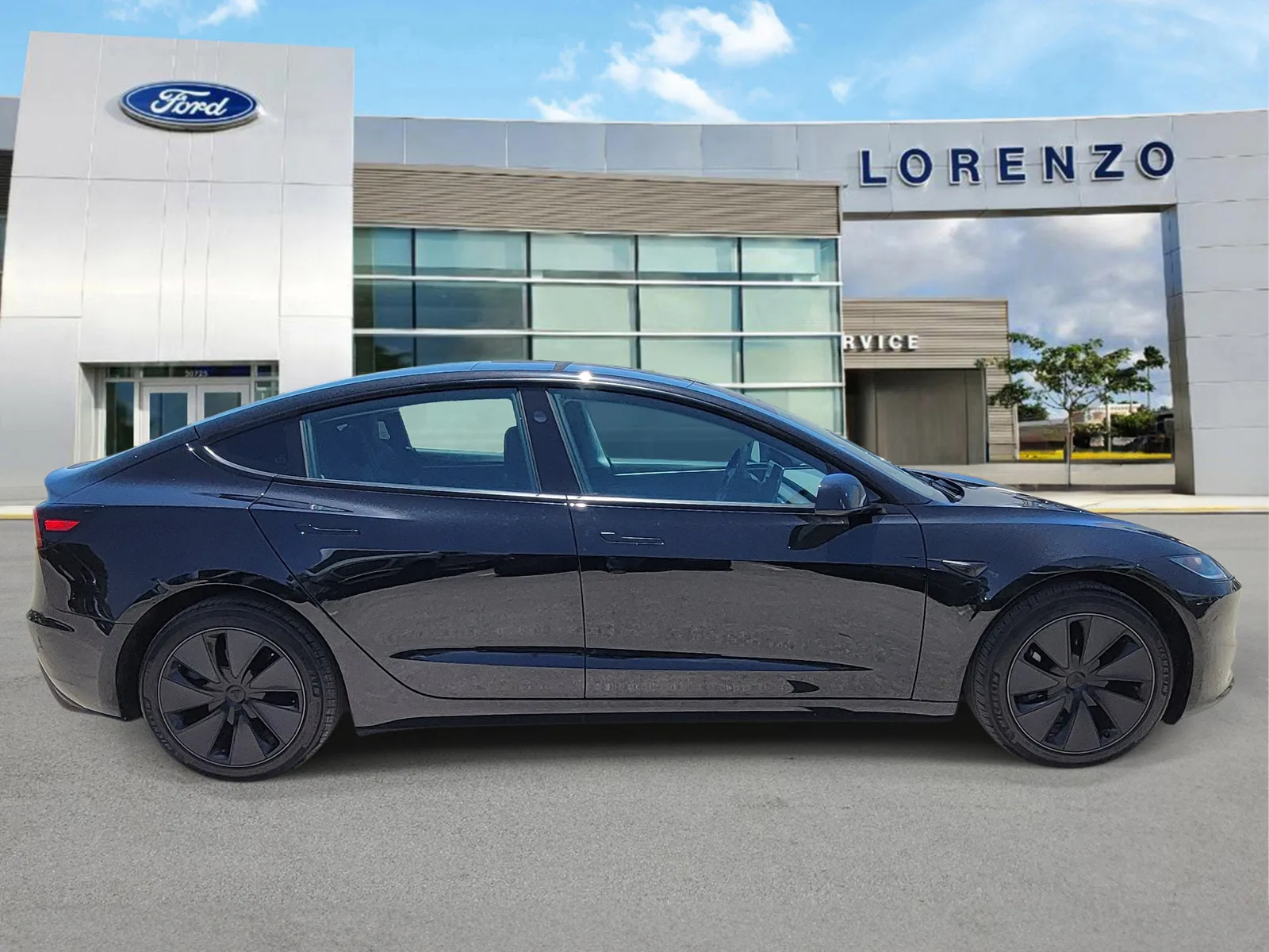 2025 Tesla Model 3 Long Range photo 4