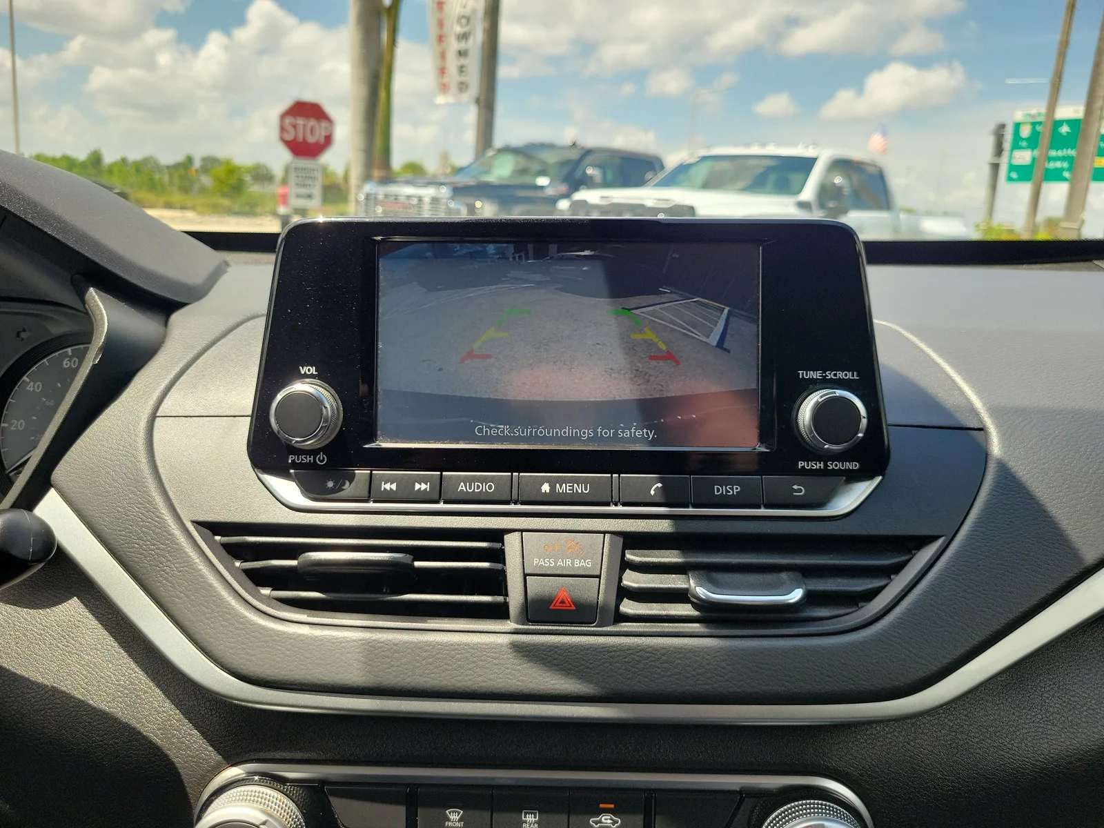 2024 Nissan Altima 2.5 S photo 10