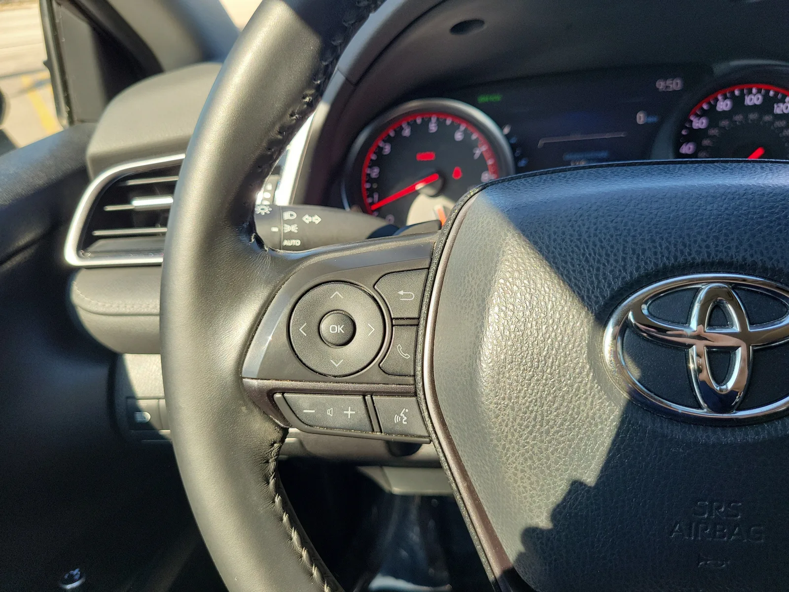 2023 Toyota Camry XSE photo 17