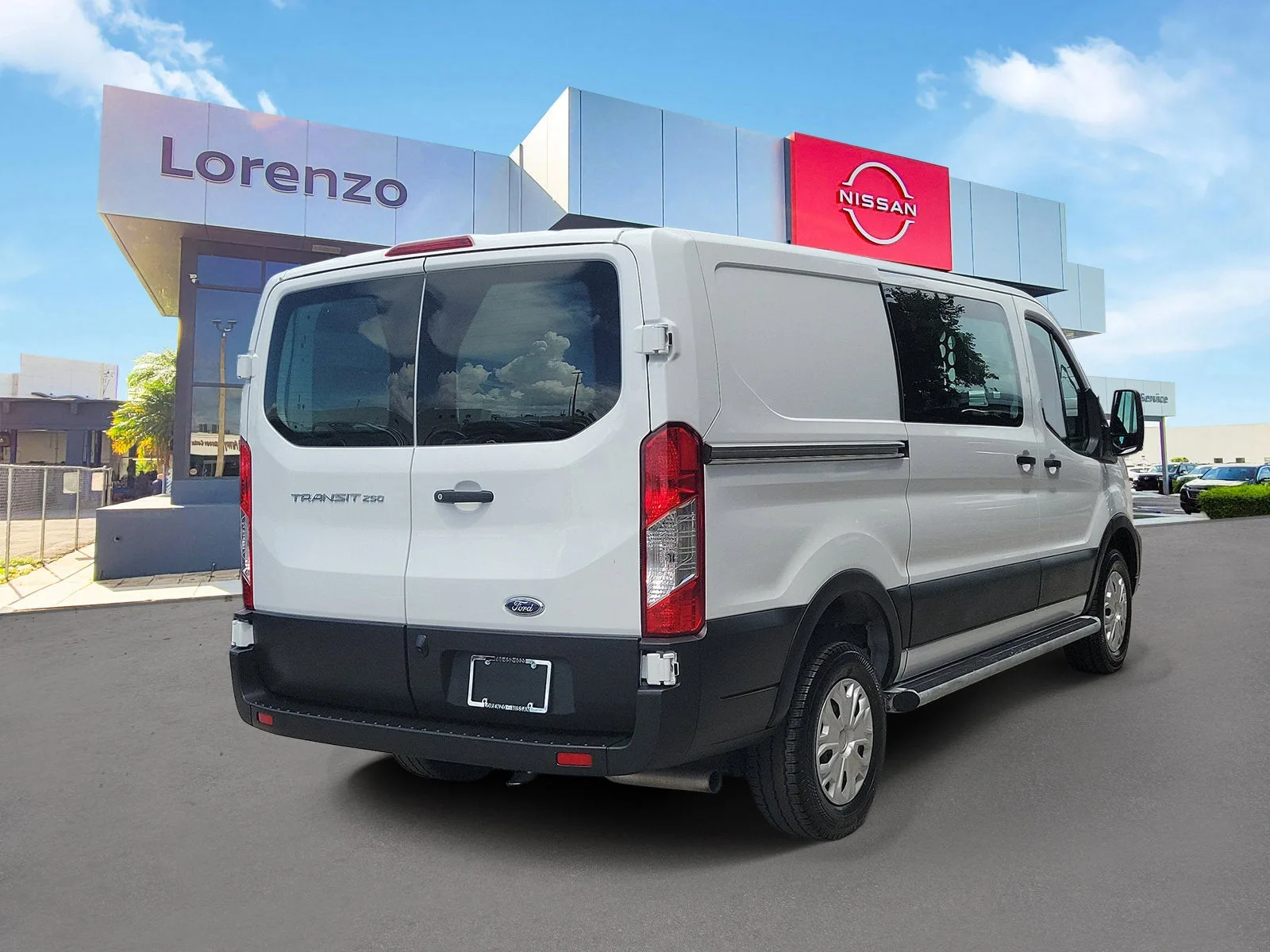 2025 Ford Transit Cargo Van T-250 130" Low Rf 9070 GVWR RWD photo 5