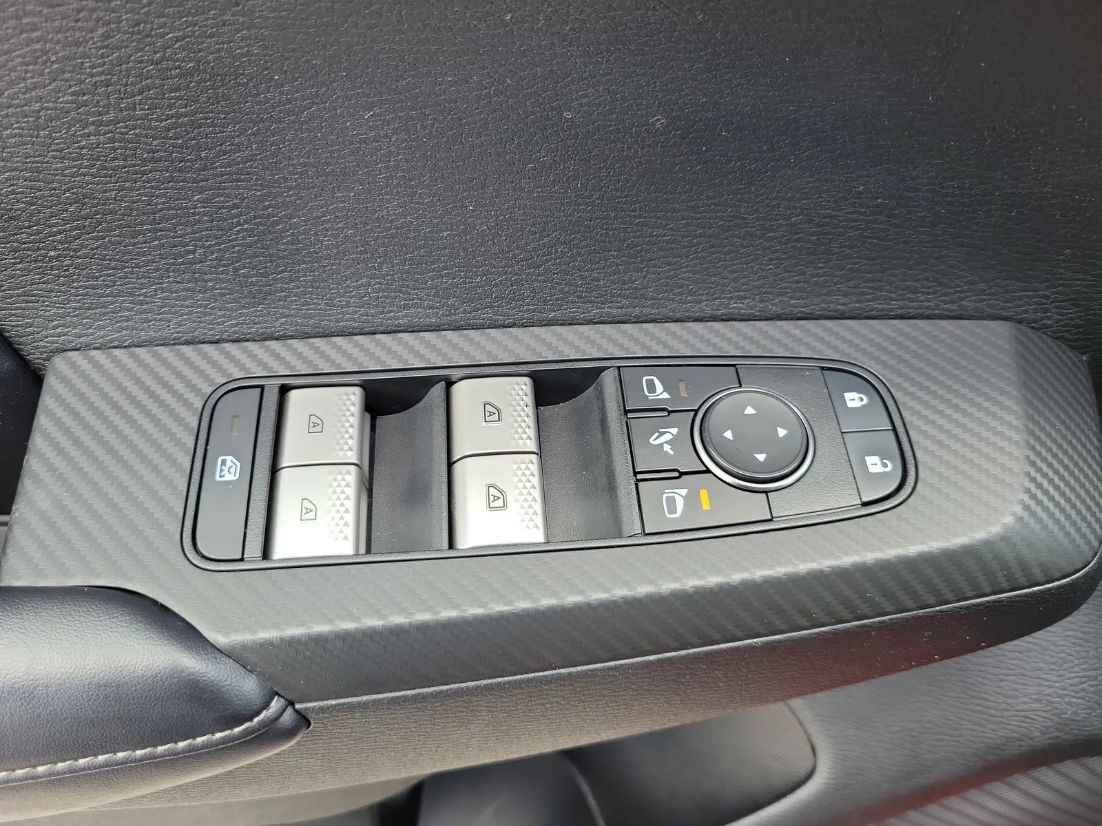 2024 Mitsubishi Outlander SE photo 27