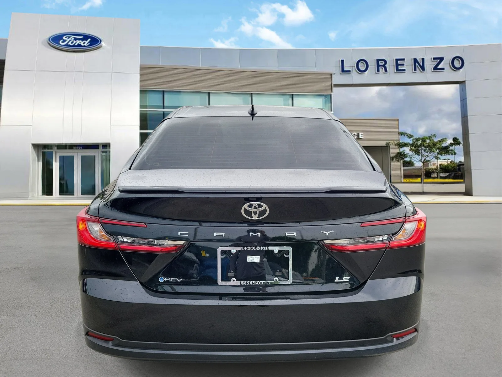 2025 Toyota Camry LE photo 6