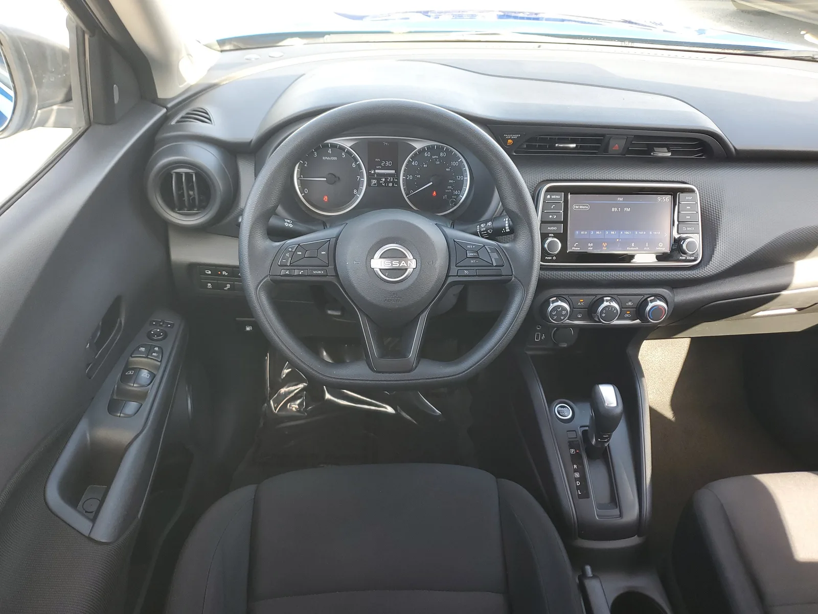 2023 Nissan Kicks S photo 18
