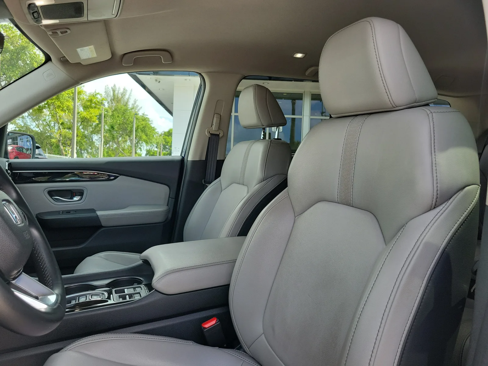 2023 Honda Pilot EX-L 7 Passenger photo 26