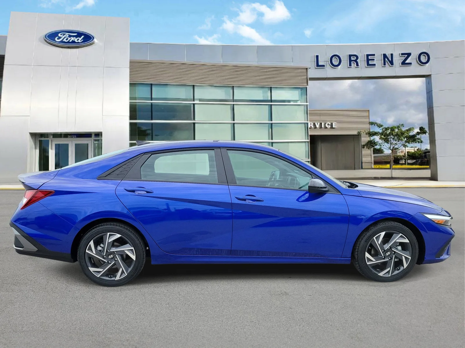 2025 Hyundai Elantra SEL Sport photo 4