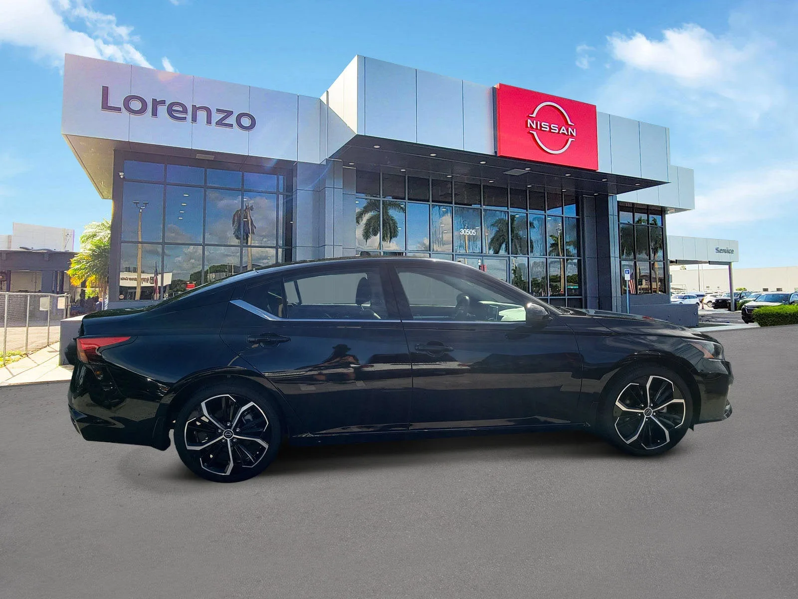 2024 Nissan Altima 2.5 SR photo 4