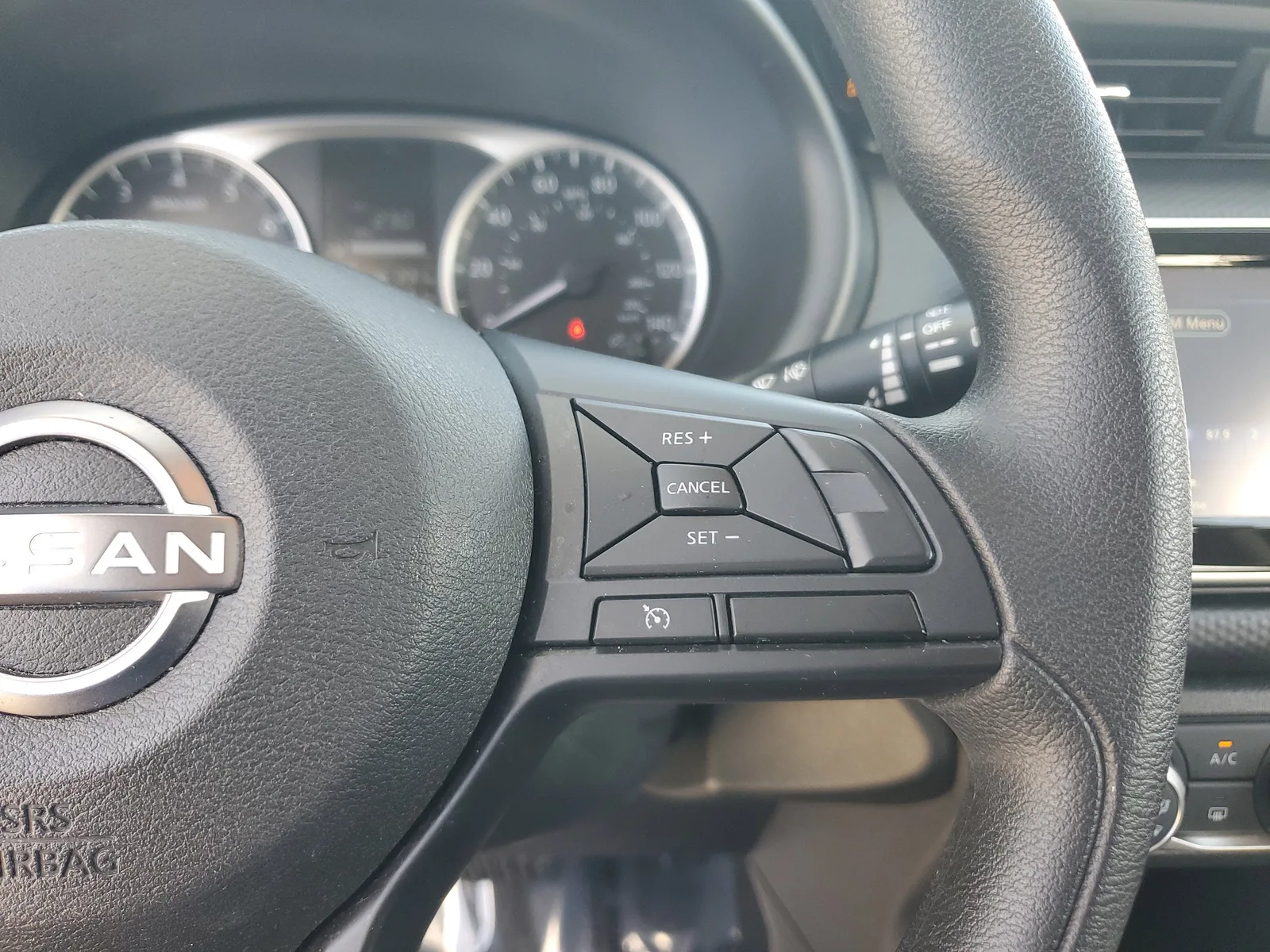 2023 Nissan Kicks S photo 21