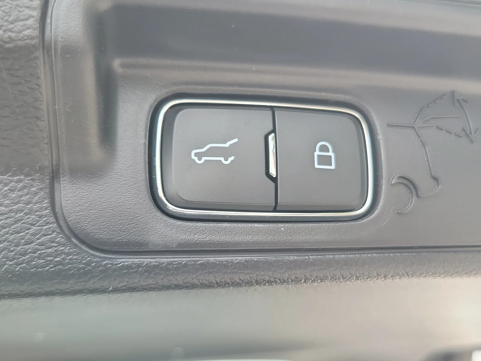2025 Ford Explorer Active photo 17