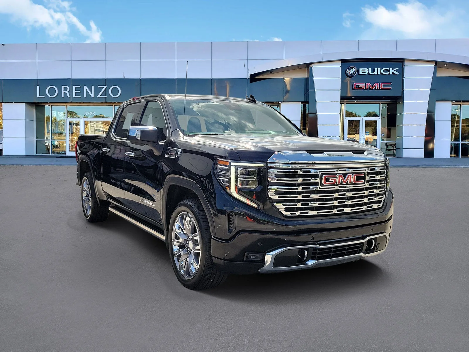 2023 GMC Sierra 1500 Denali photo 3