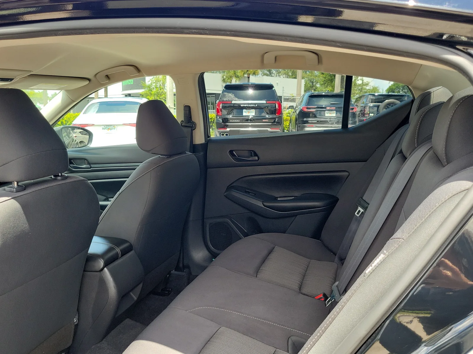 2024 Nissan Altima 2.5 S photo 12