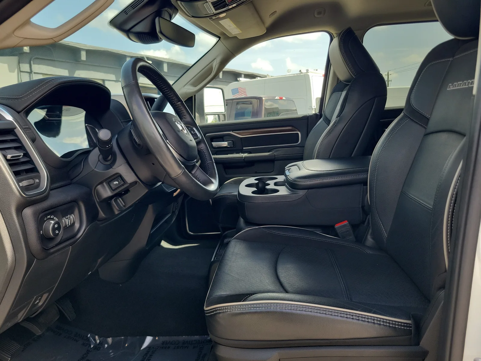2024 RAM 2500 Laramie 4WD Diesel photo 12