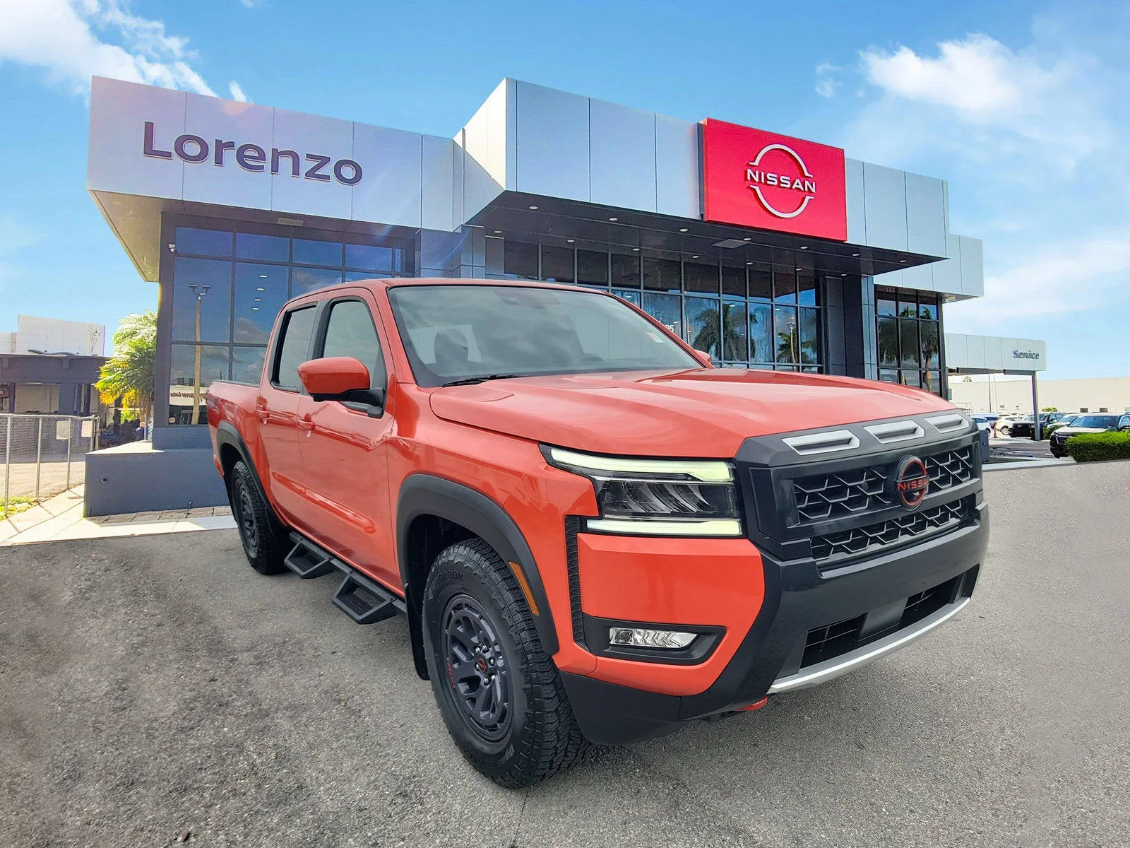 2025 Nissan Frontier Crew Cab PRO-X® photo 3