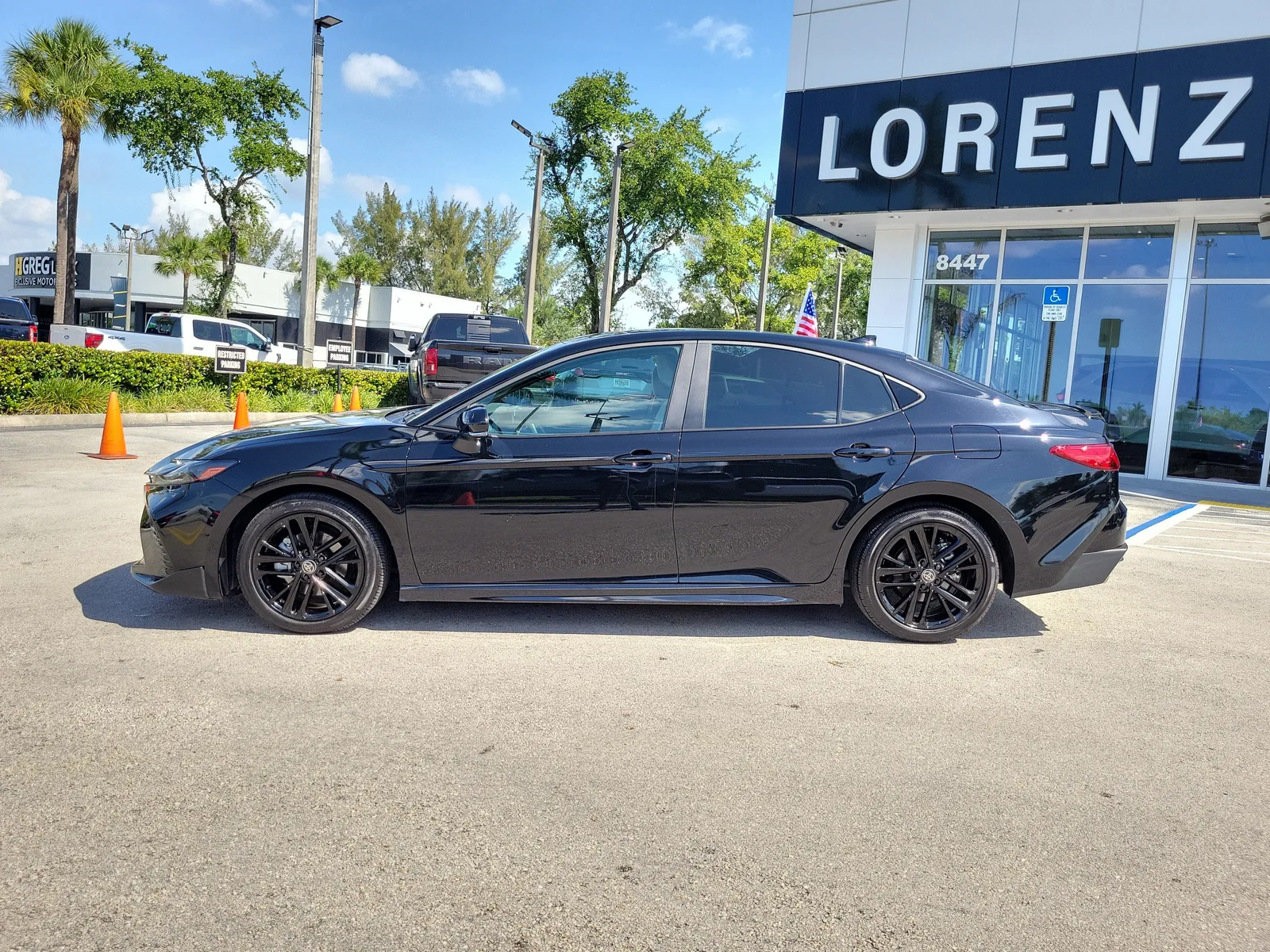 2025 Toyota Camry LE photo 8