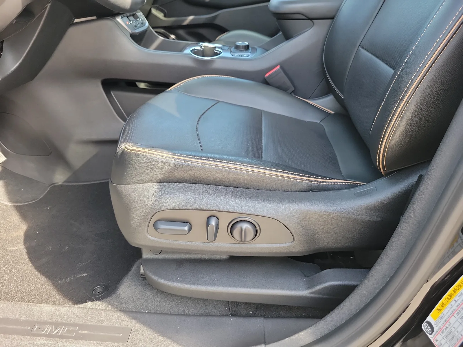 2024 GMC Terrain AT4 photo 13