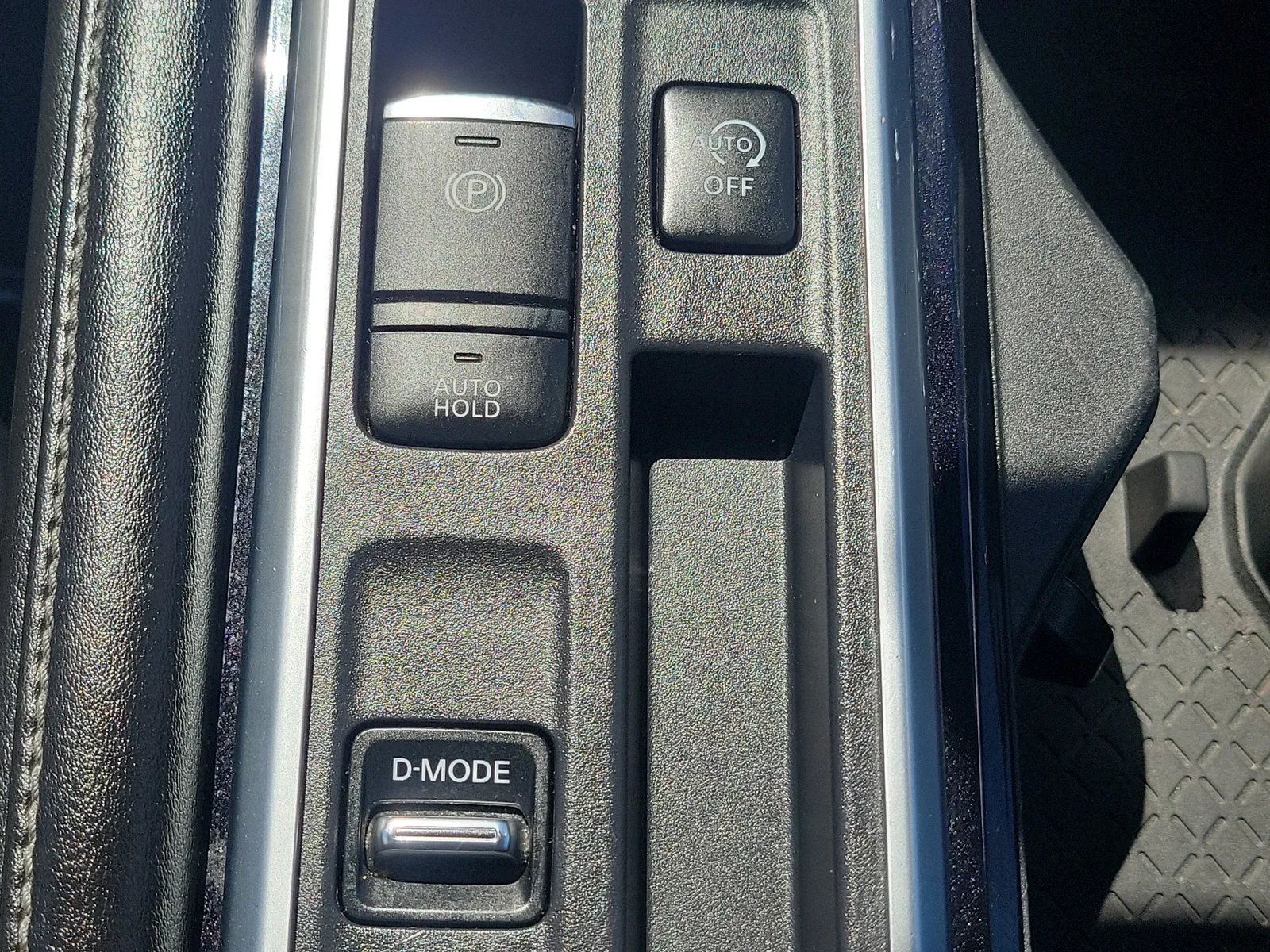 2022 Nissan Pathfinder SL photo 27
