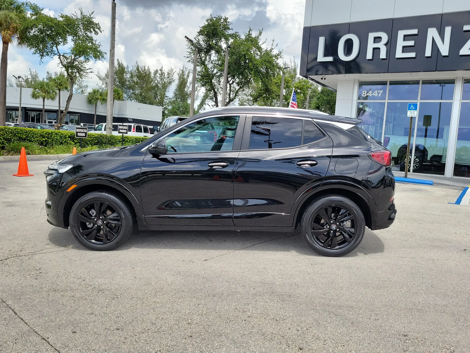 2024 Buick Encore GX Sport Touring photo 8