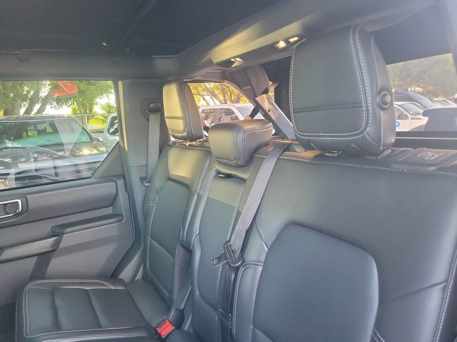 2025 Ford Bronco Outer Banks 4WD photo 16