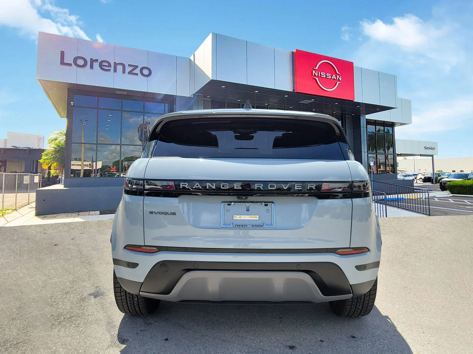 2026 Land Rover Range Rover Evoque Core S photo 6