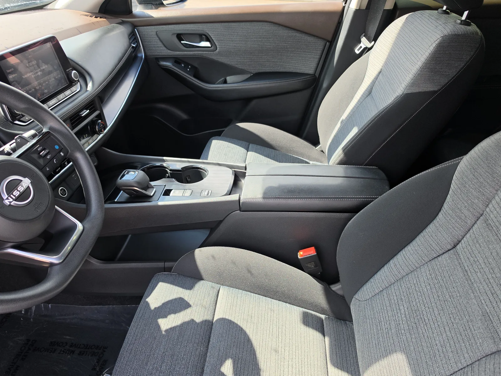 2023 Nissan Rogue SV photo 8