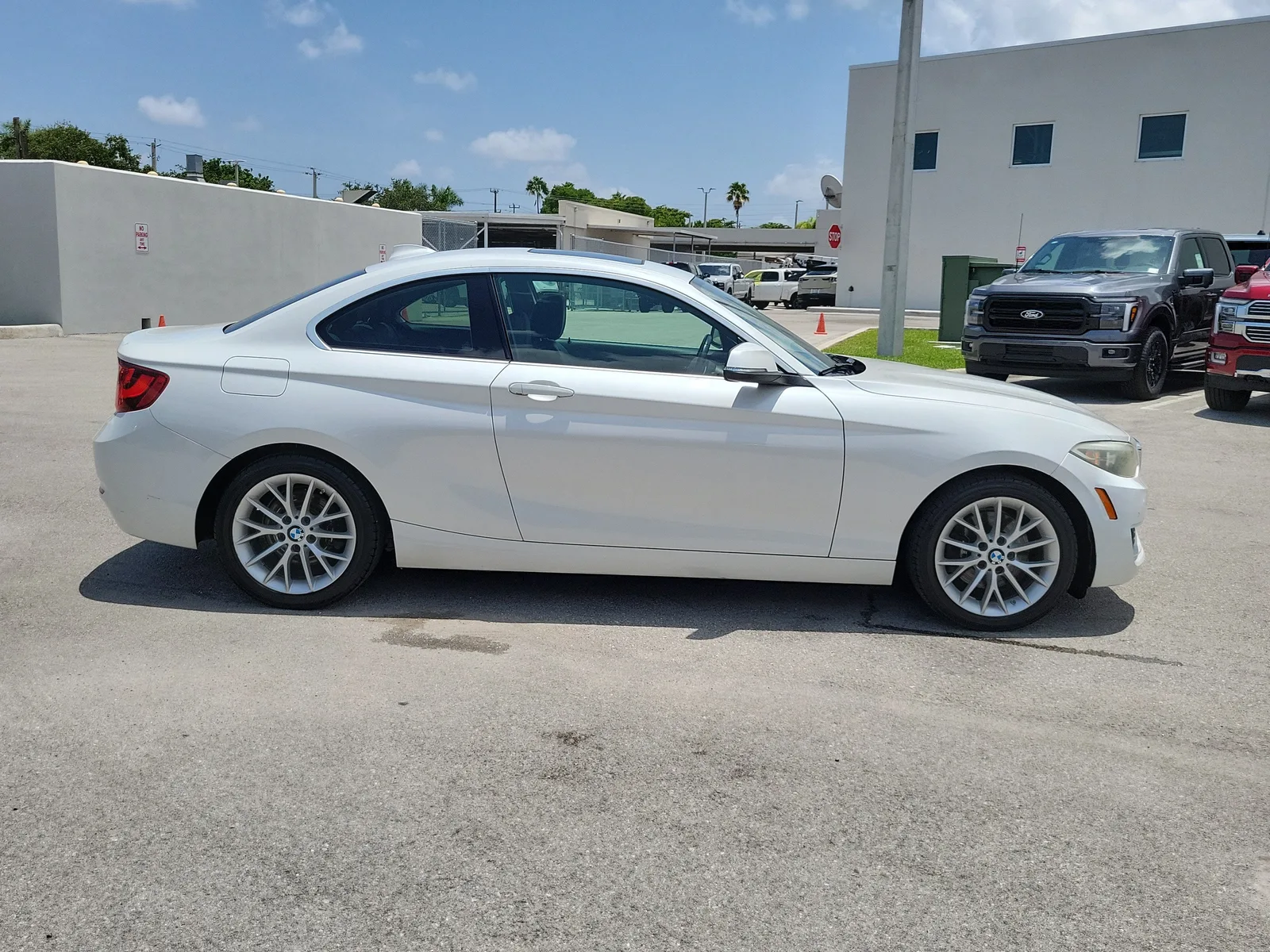 2015 BMW 2 Series 228i photo 3
