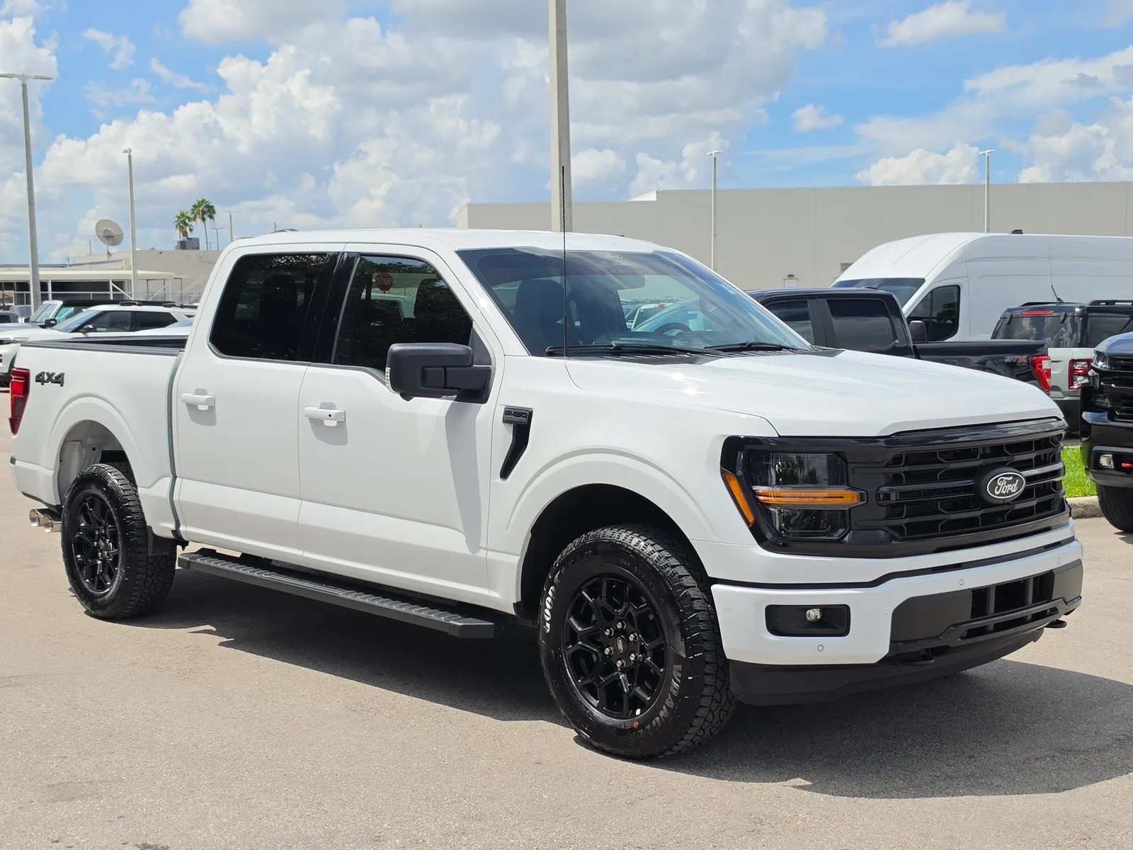 2026 Ford F-150 XLT 4WD photo 3