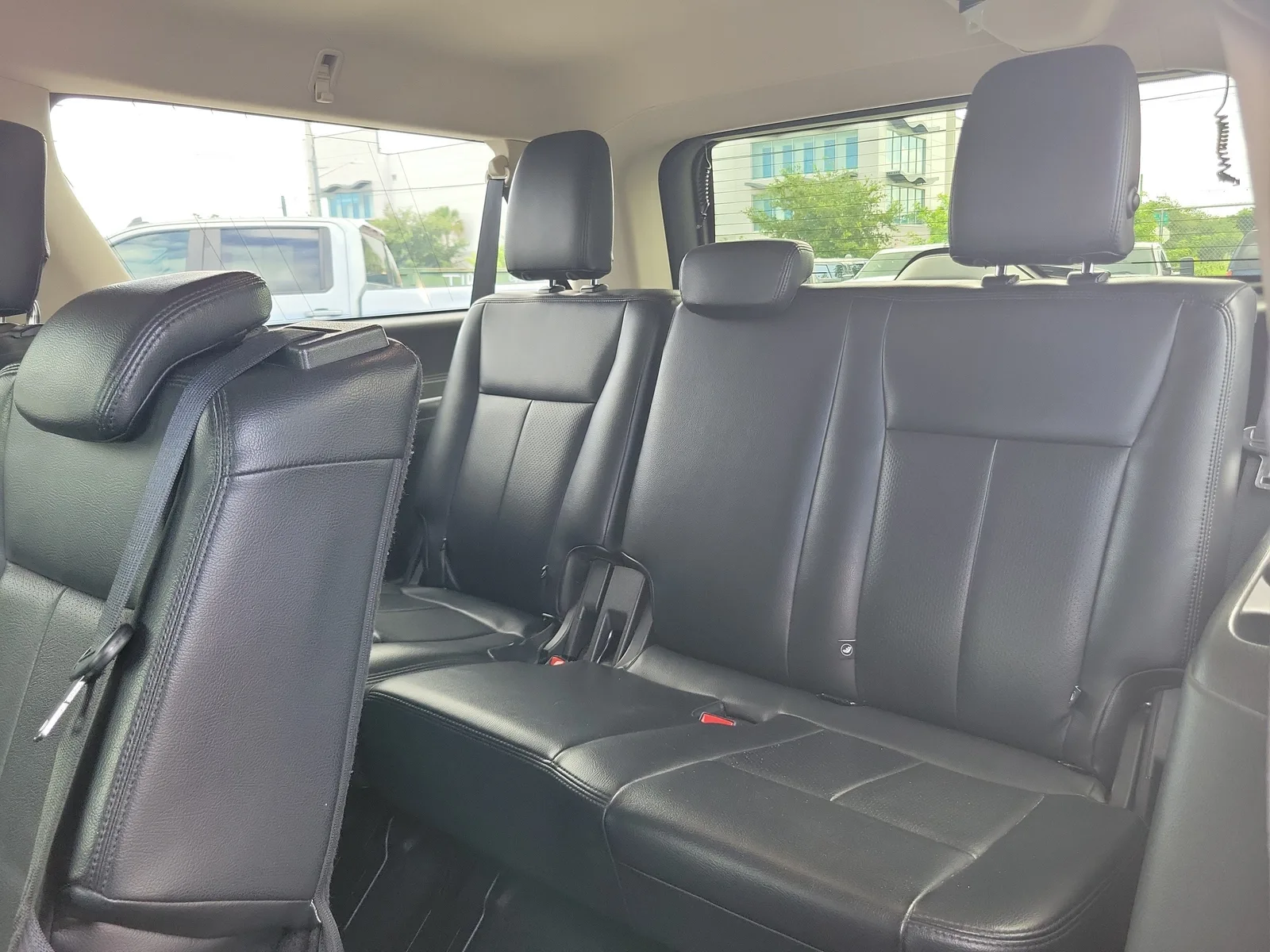 2022 Ford Expedition Max XLT photo 16