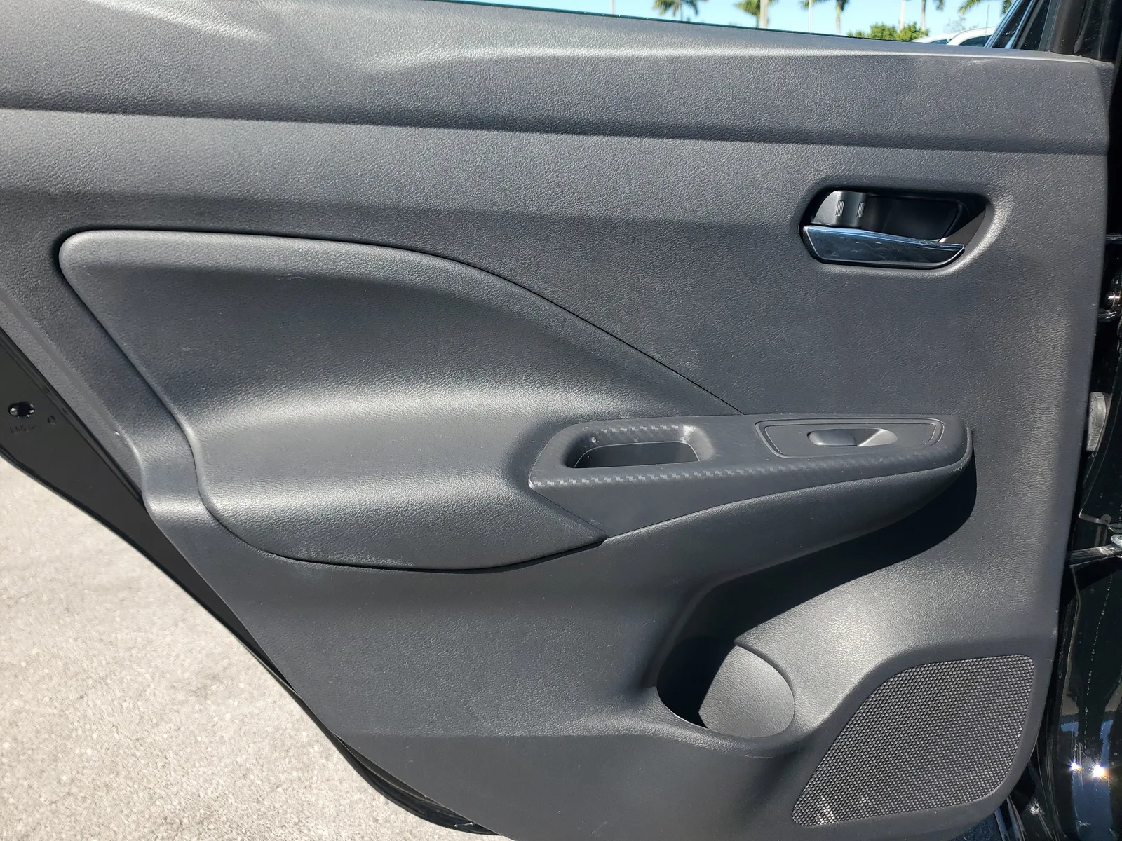 2025 Nissan Versa SV photo 26
