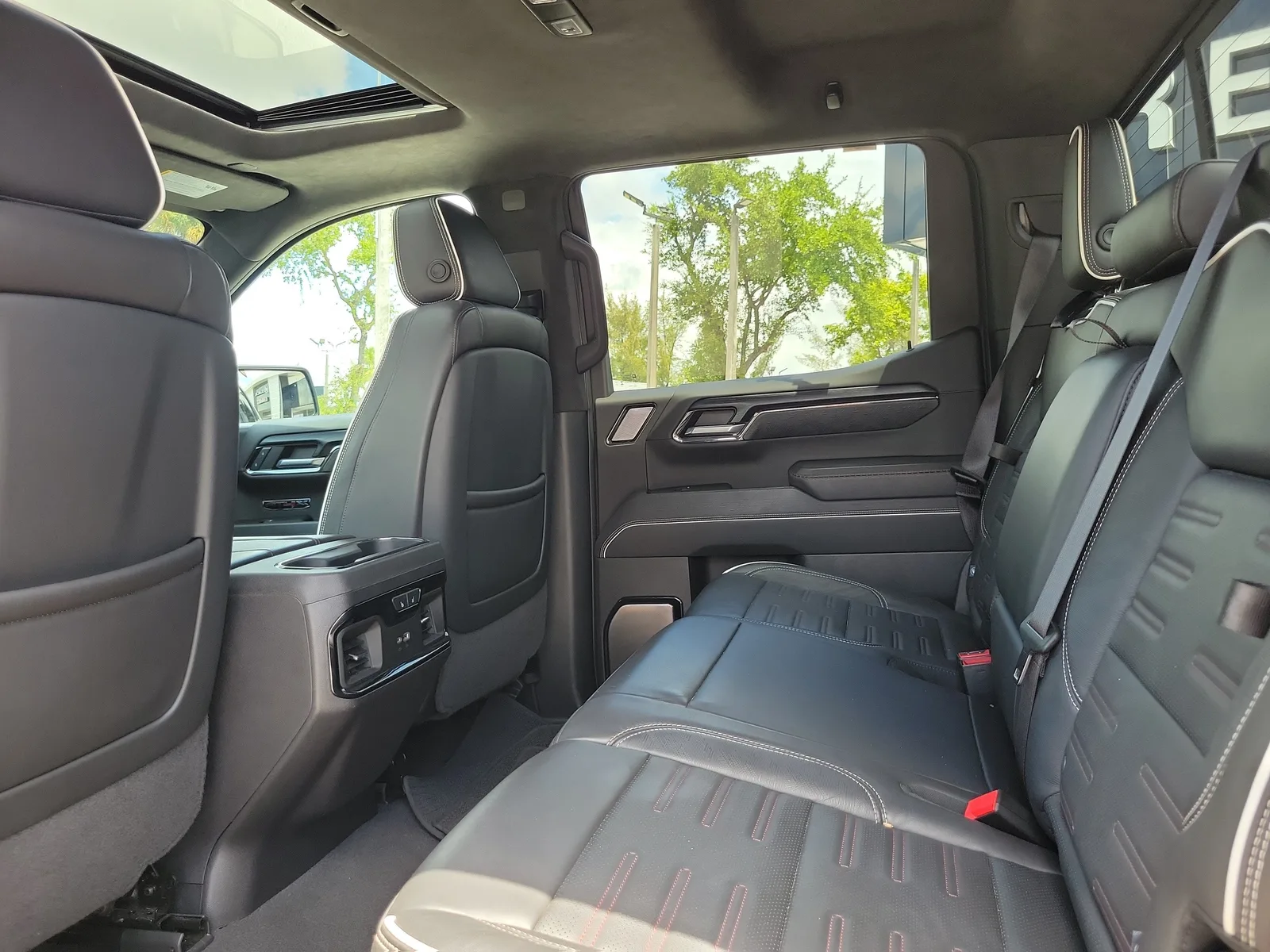 2024 GMC Sierra 1500 AT4X photo 14