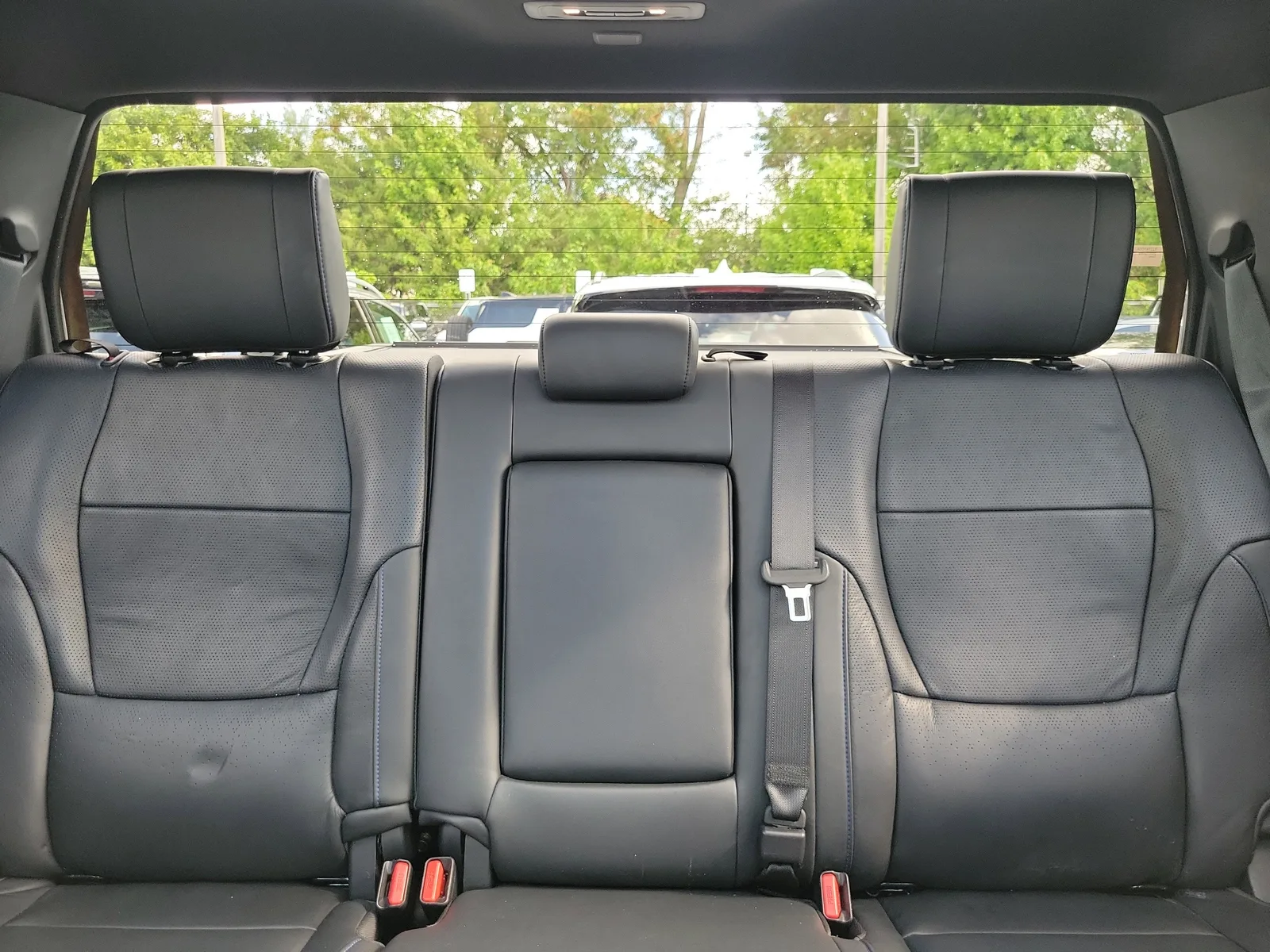 2023 Toyota Tundra 4WD Platinum photo 16