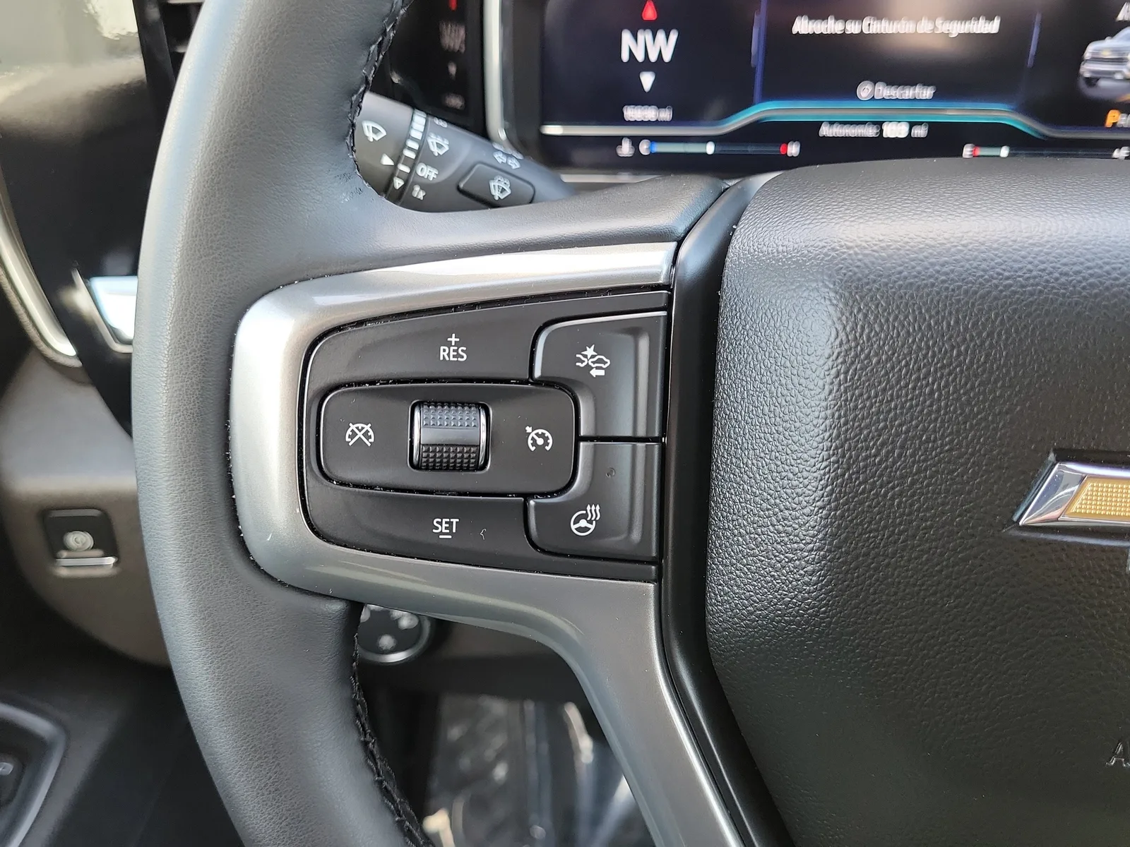 2025 Chevrolet Silverado 1500 LT photo 14