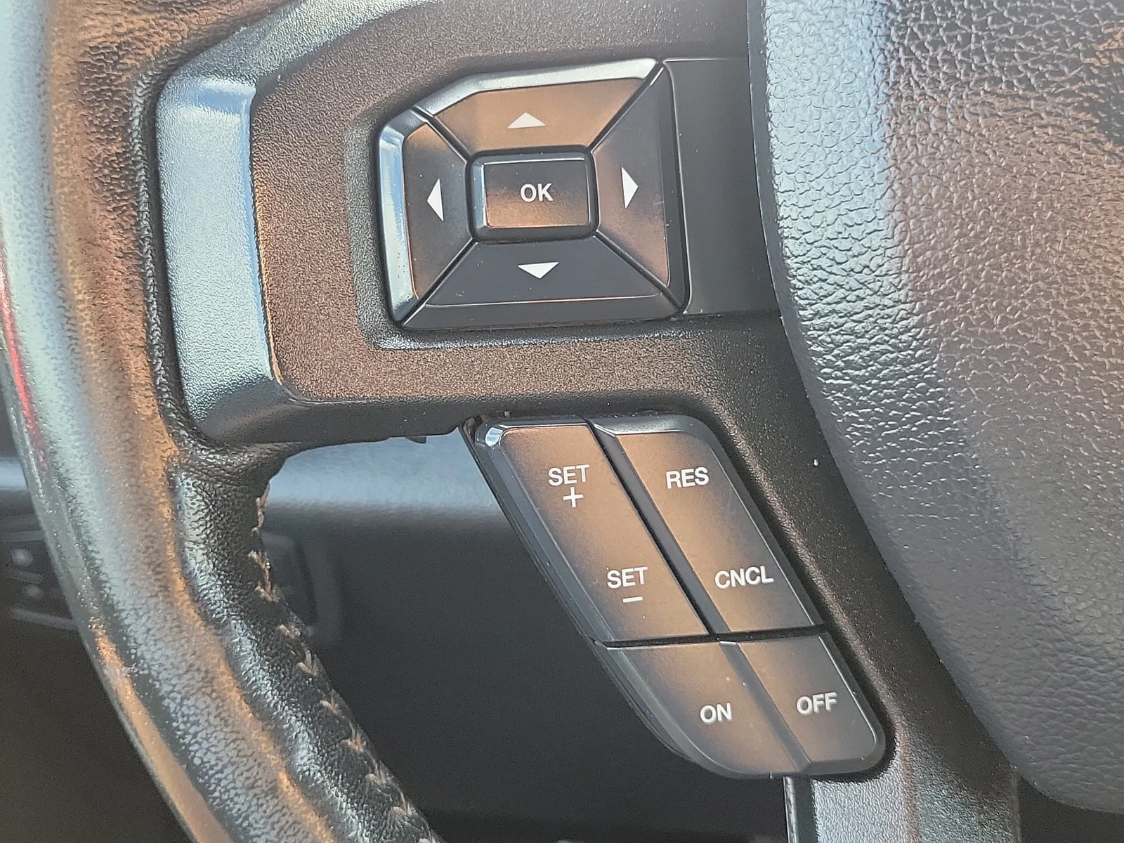 2019 Ford F-150 XLT photo 21
