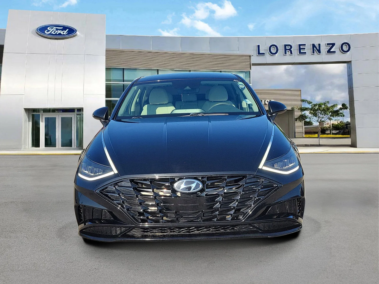 2022 Hyundai Sonata SEL photo 2