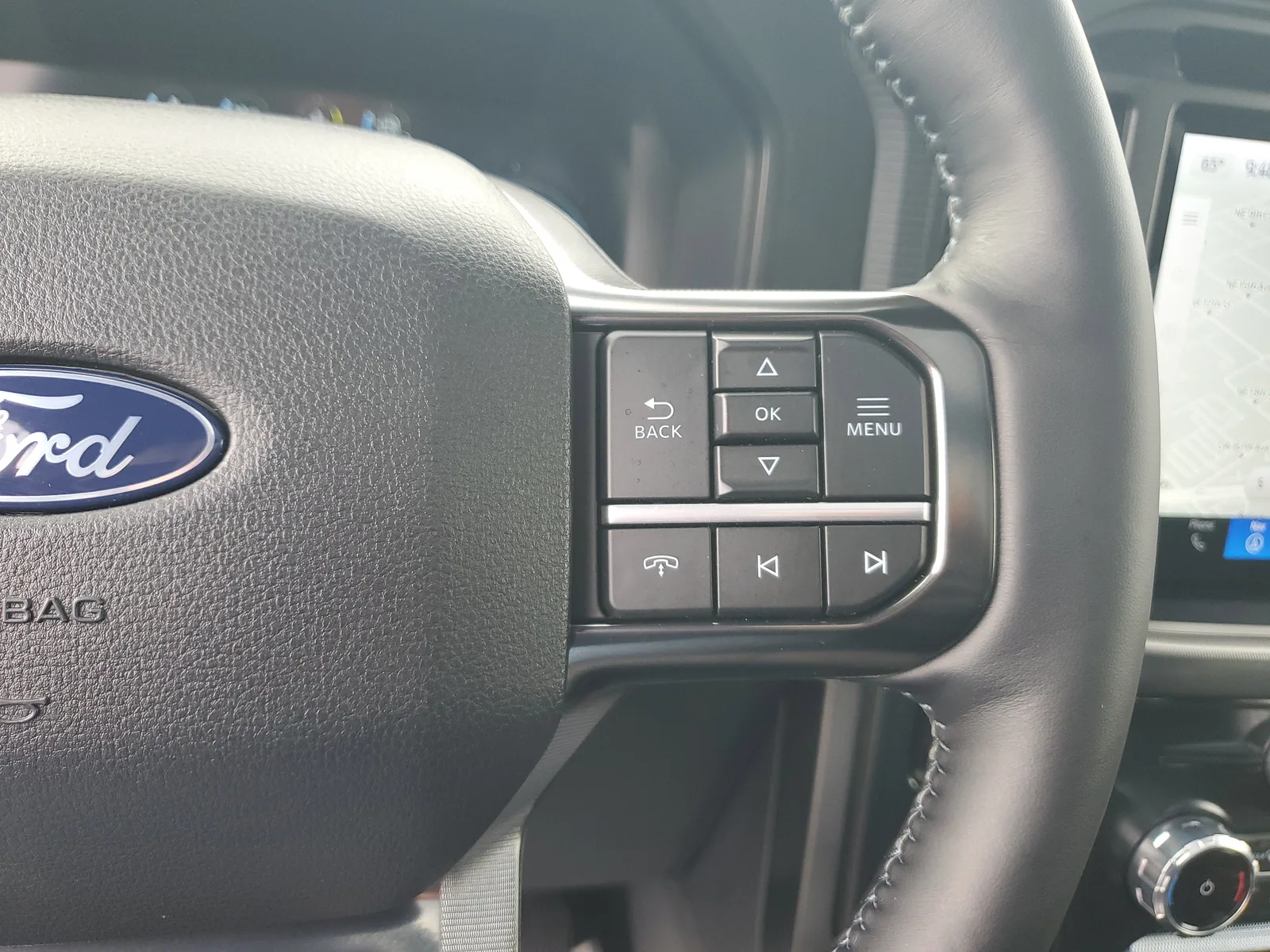 2025 Ford F-150 Platinum photo 21