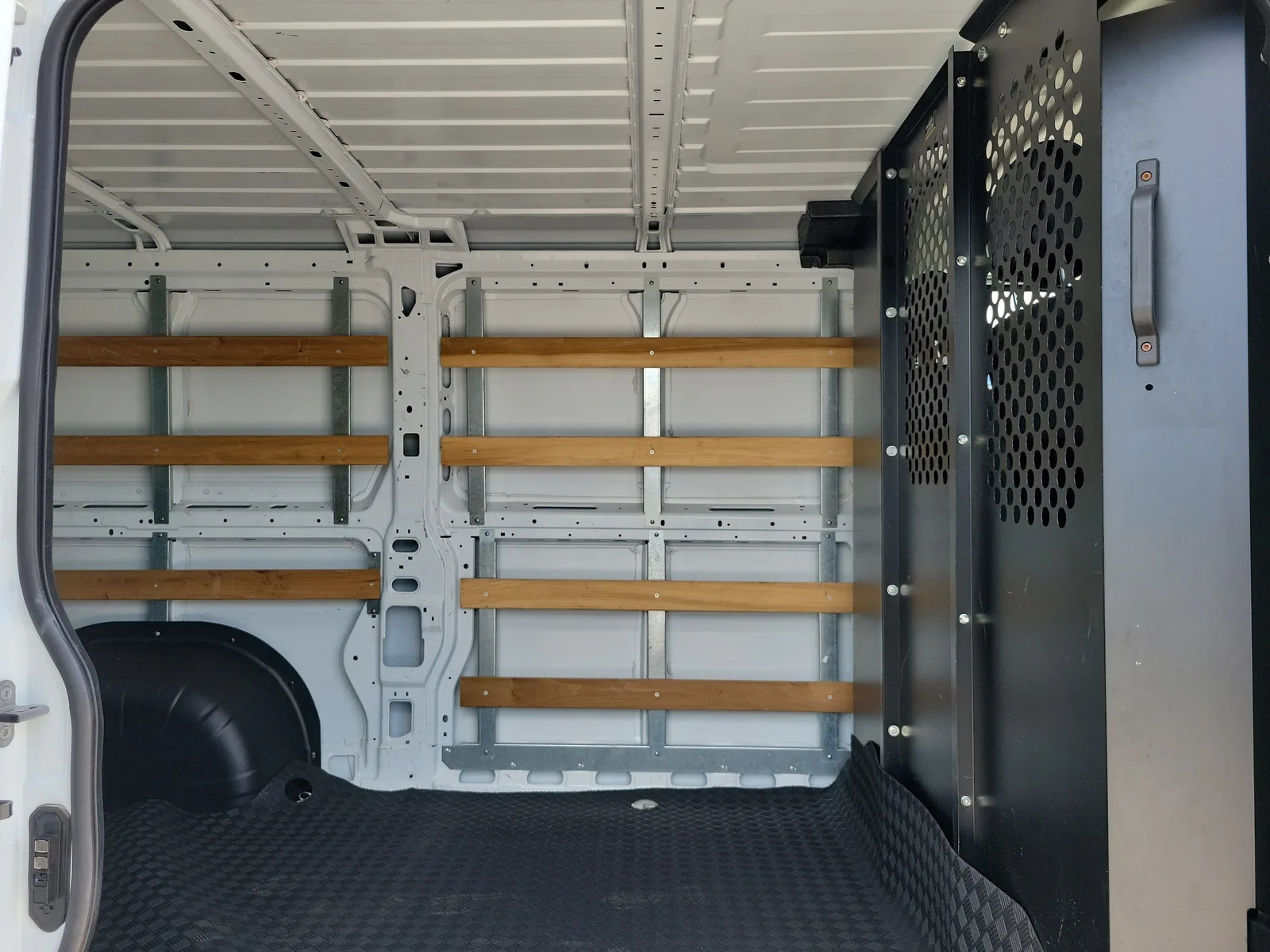 2025 RAM ProMaster Cargo Van Tradesman photo 12