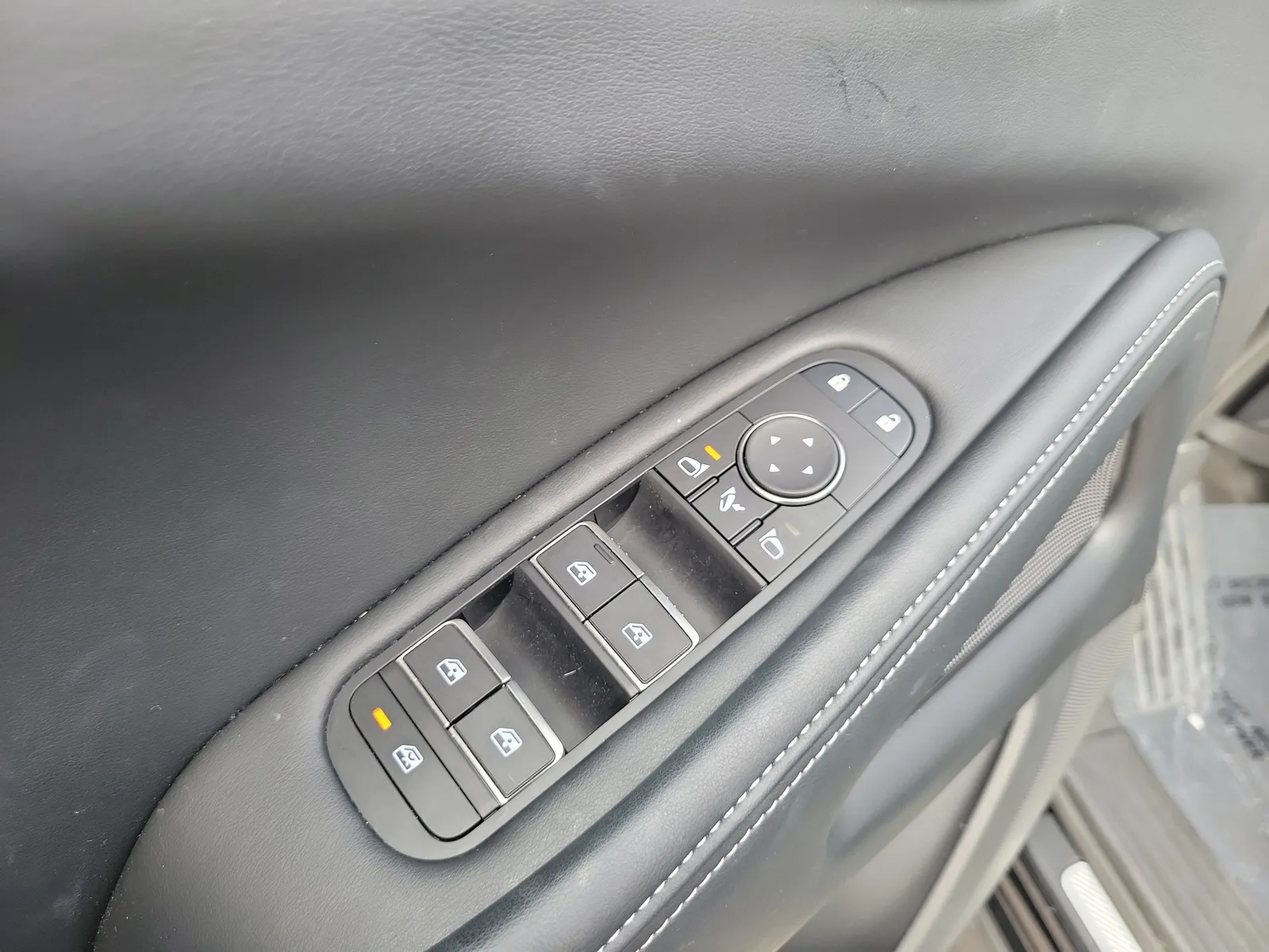 2025 INFINITI QX60 PURE photo 25
