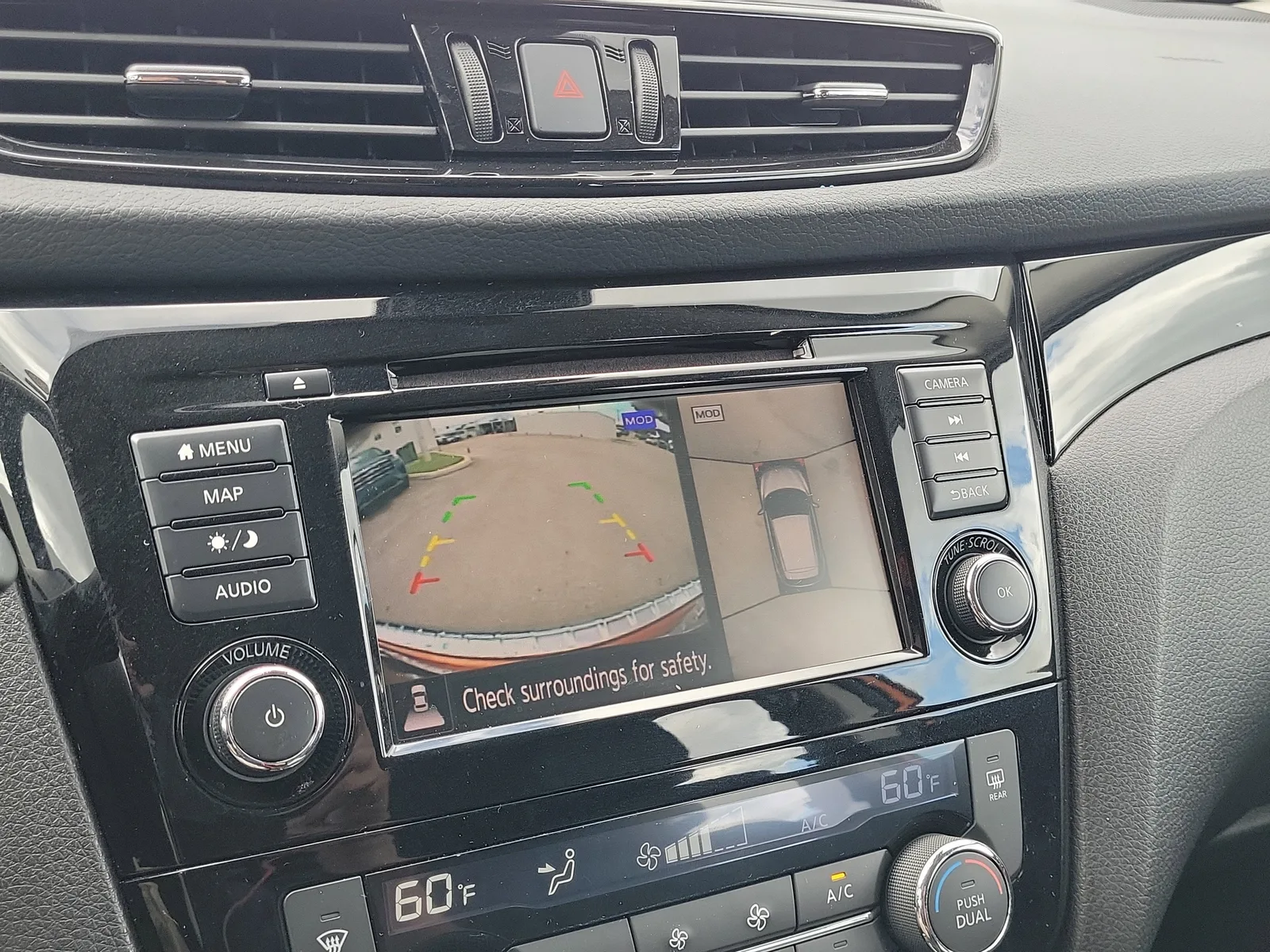 2022 Nissan Rogue Sport SL 4WD photo 17
