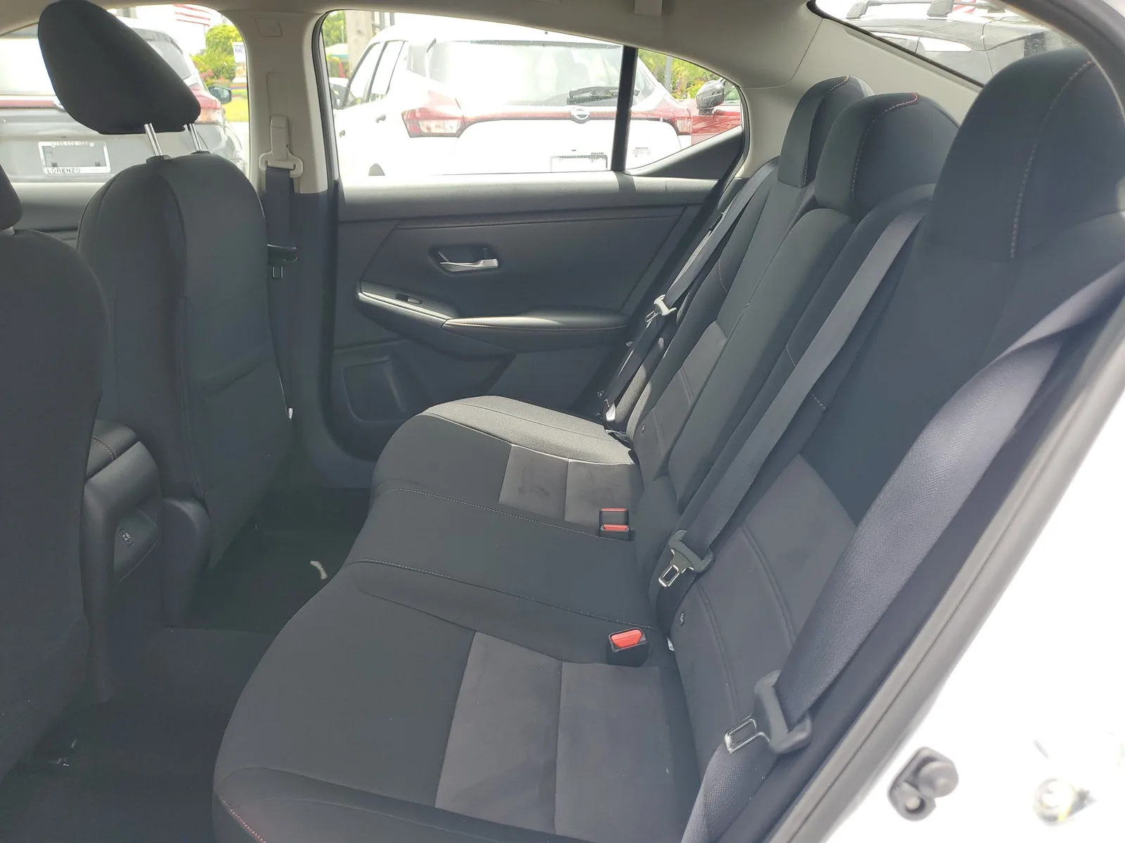 2025 Nissan Sentra SR photo 10