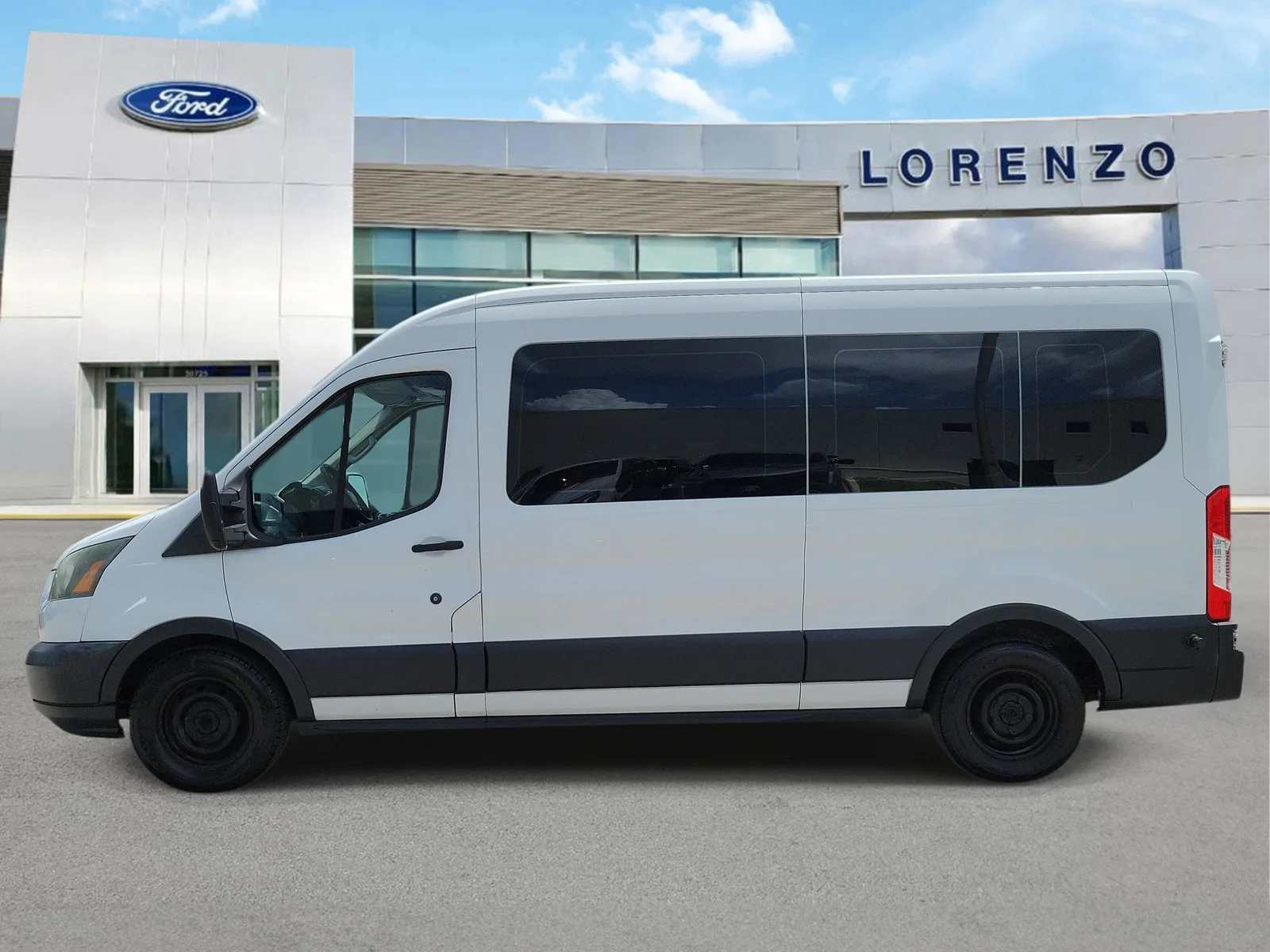 2016 Ford Transit Wagon XL photo 8