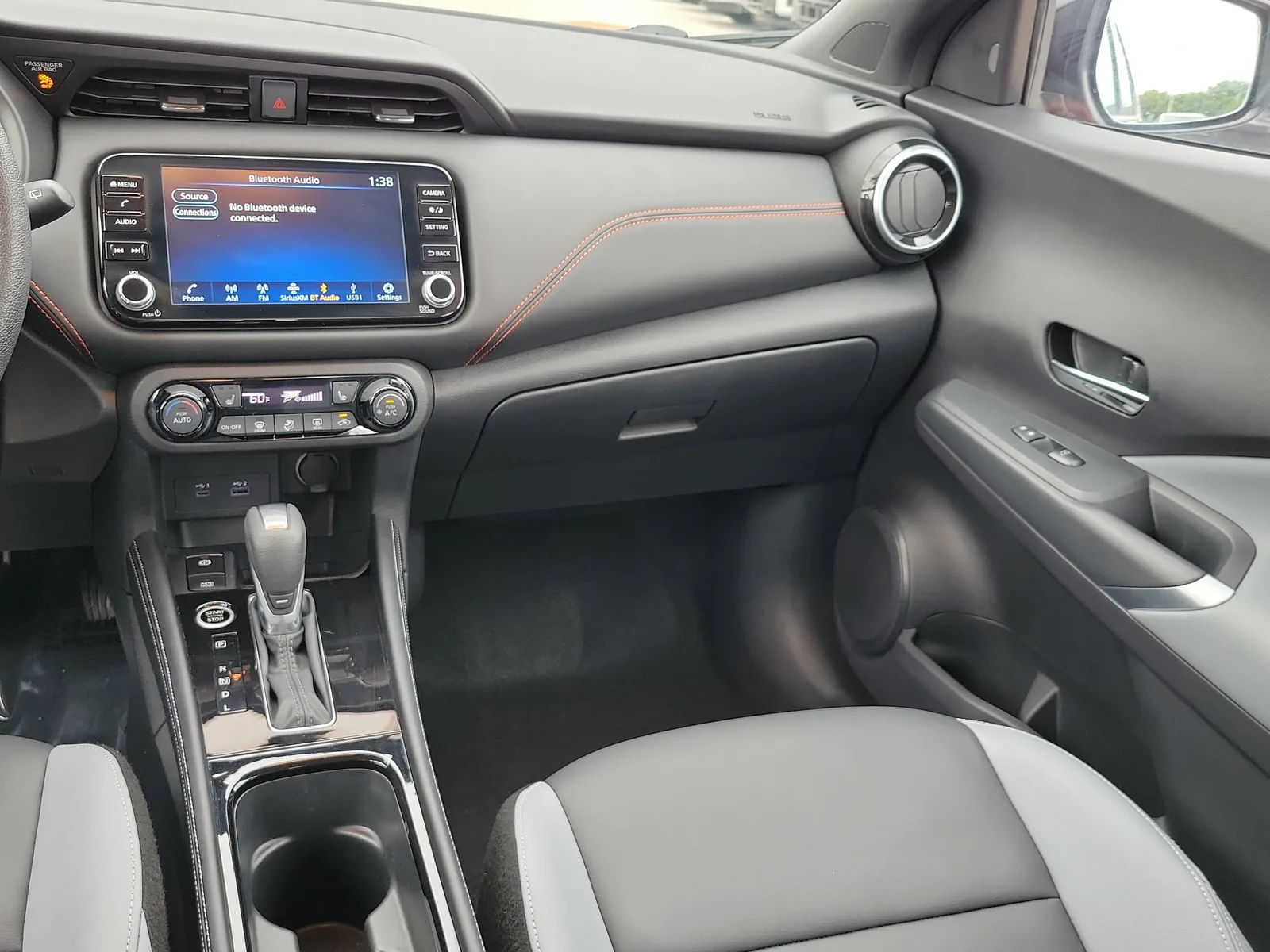2024 Nissan Kicks SR photo 15