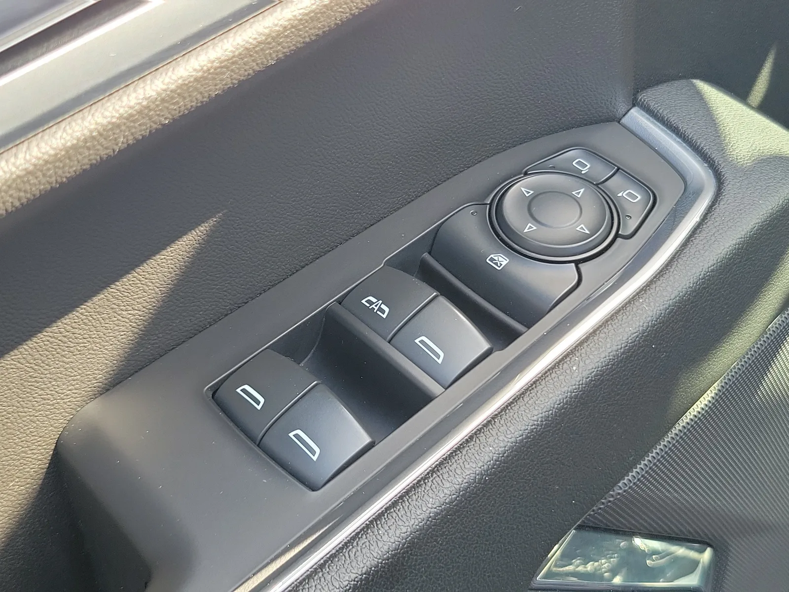 2023 Chevrolet Silverado 1500 LT Trail Boss 4WD Diesel photo 27