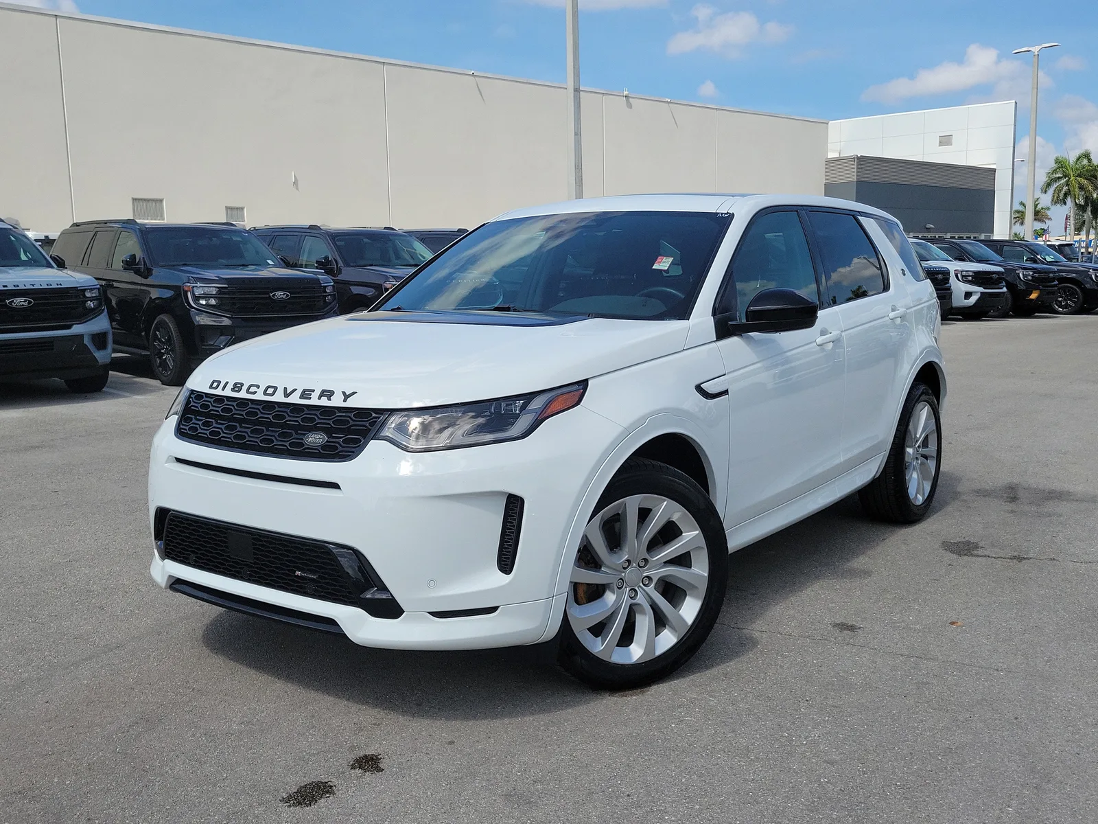 2023 Land Rover Discovery Sport S R-Dynamic photo 33