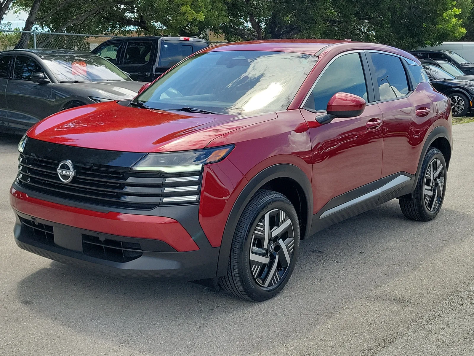 2025 Nissan Kicks SV photo 35