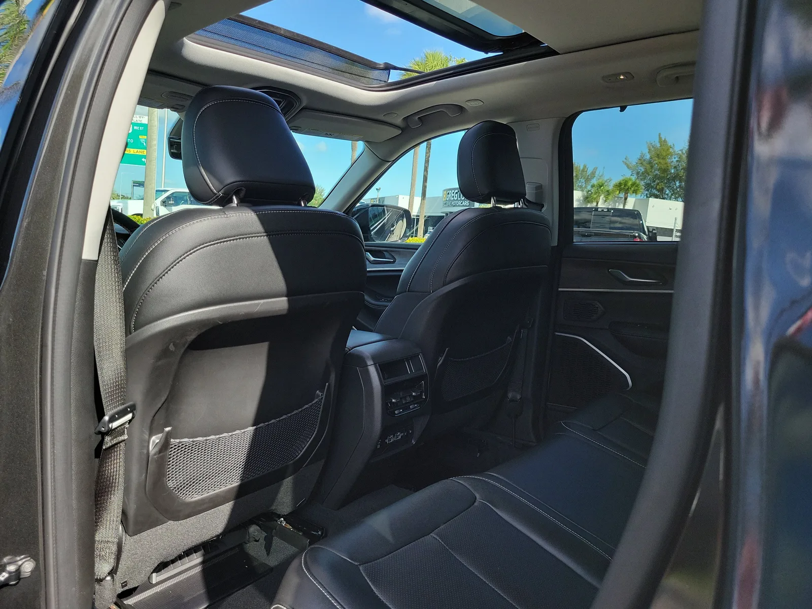 2024 Jeep Grand Cherokee Limited photo 13