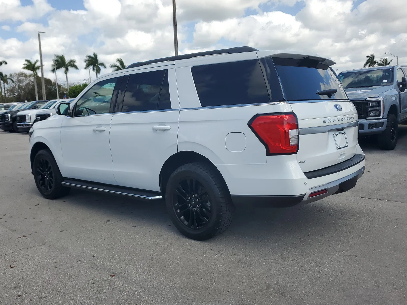 2022 Ford Expedition XLT photo 7