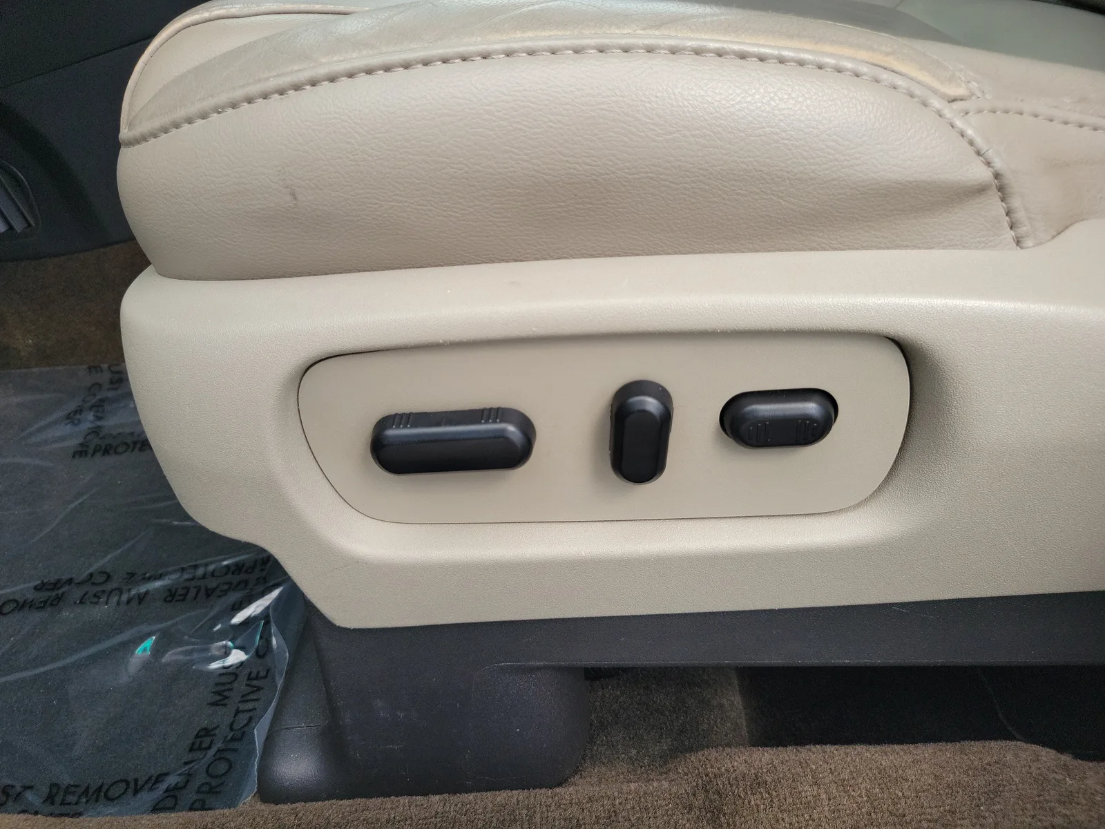 2013 Ford Explorer XLT photo 15