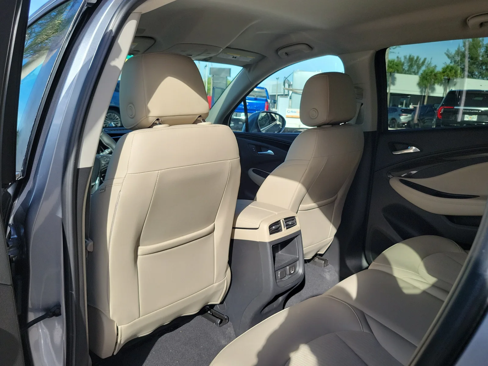 2020 Buick Envision Preferred photo 14